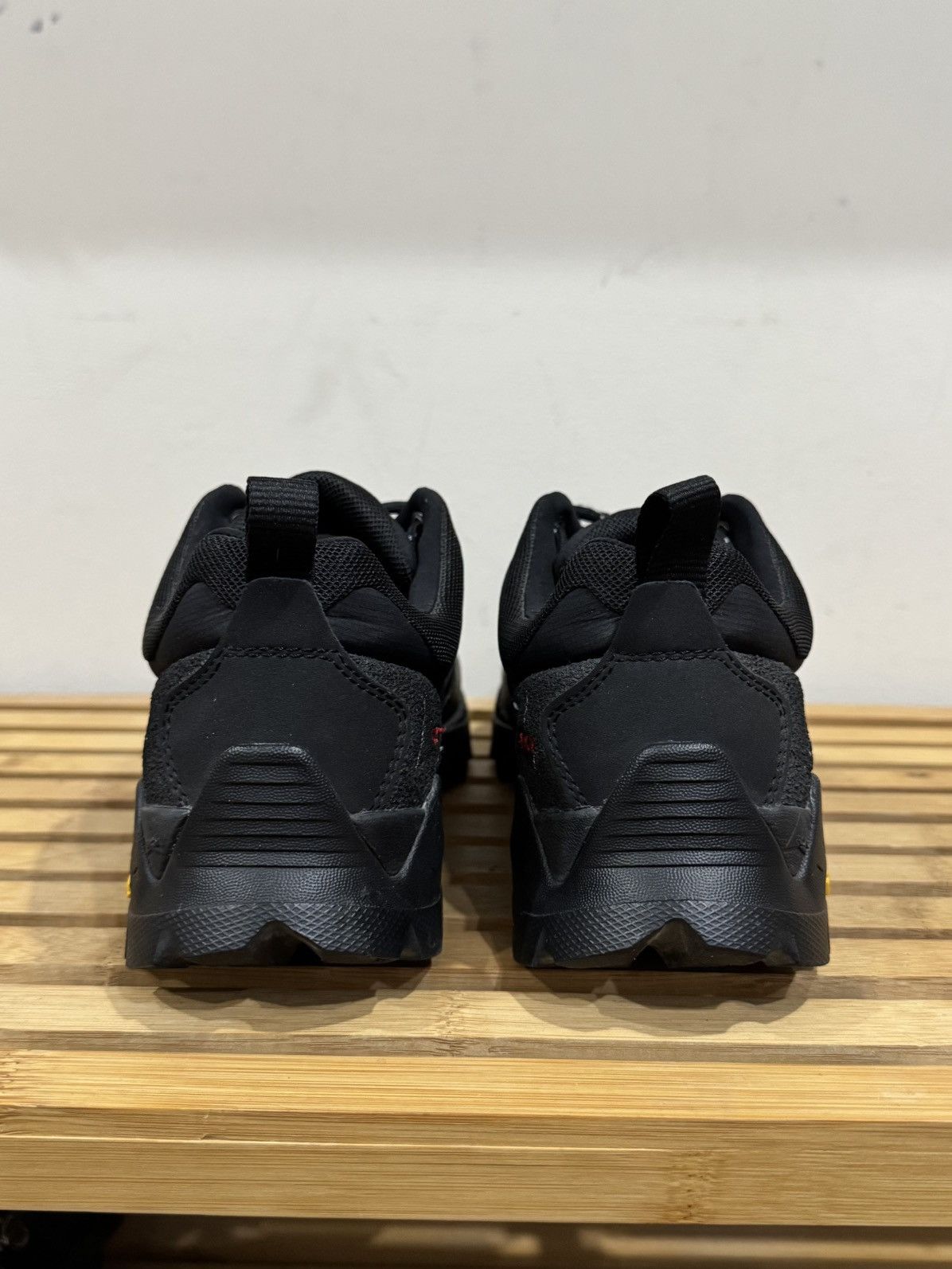 ROA ROA Neal Black Low Hiking Boot Sneaker 37 38 5 6 Size US 5 / EU 37 - 6 Thumbnail