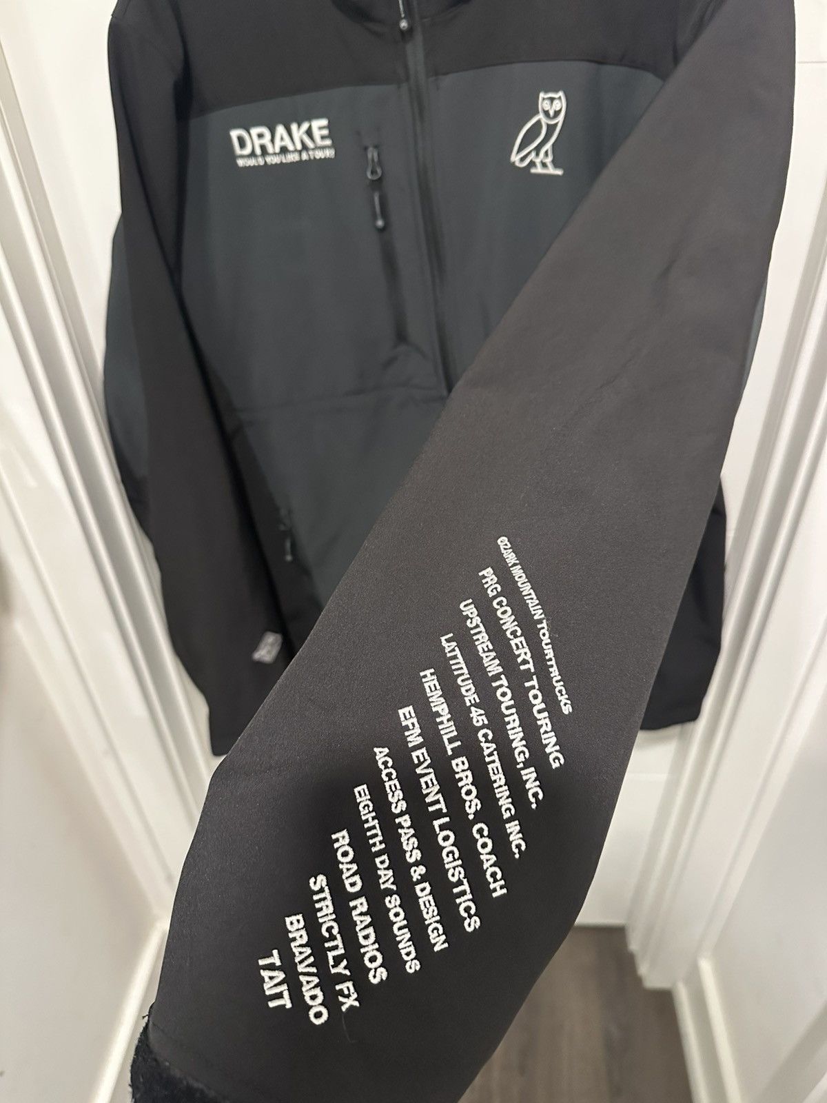 October's Very Own Drake OVO Authentic Crew Tour Jacket Size US L / EU 52-54 / 3 - 2 Thumbnail