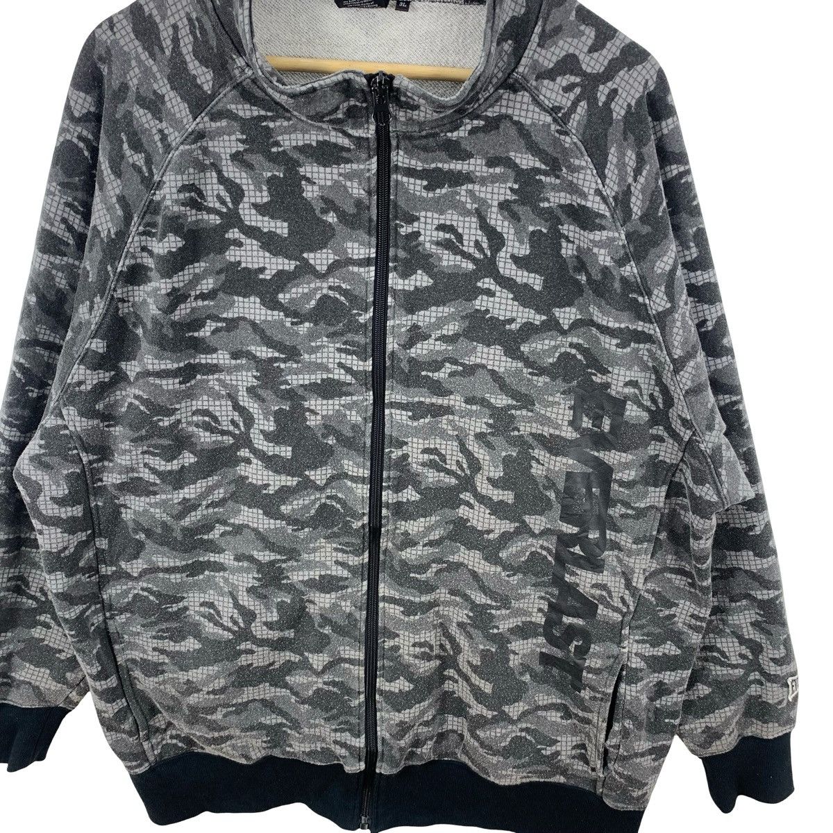 Vintage Vintage CAMO CAMOUFLAGE TRACK Sweatshirt Jacket Streetwea Size US XXL / EU 58 / 5 - 6 Thumbnail