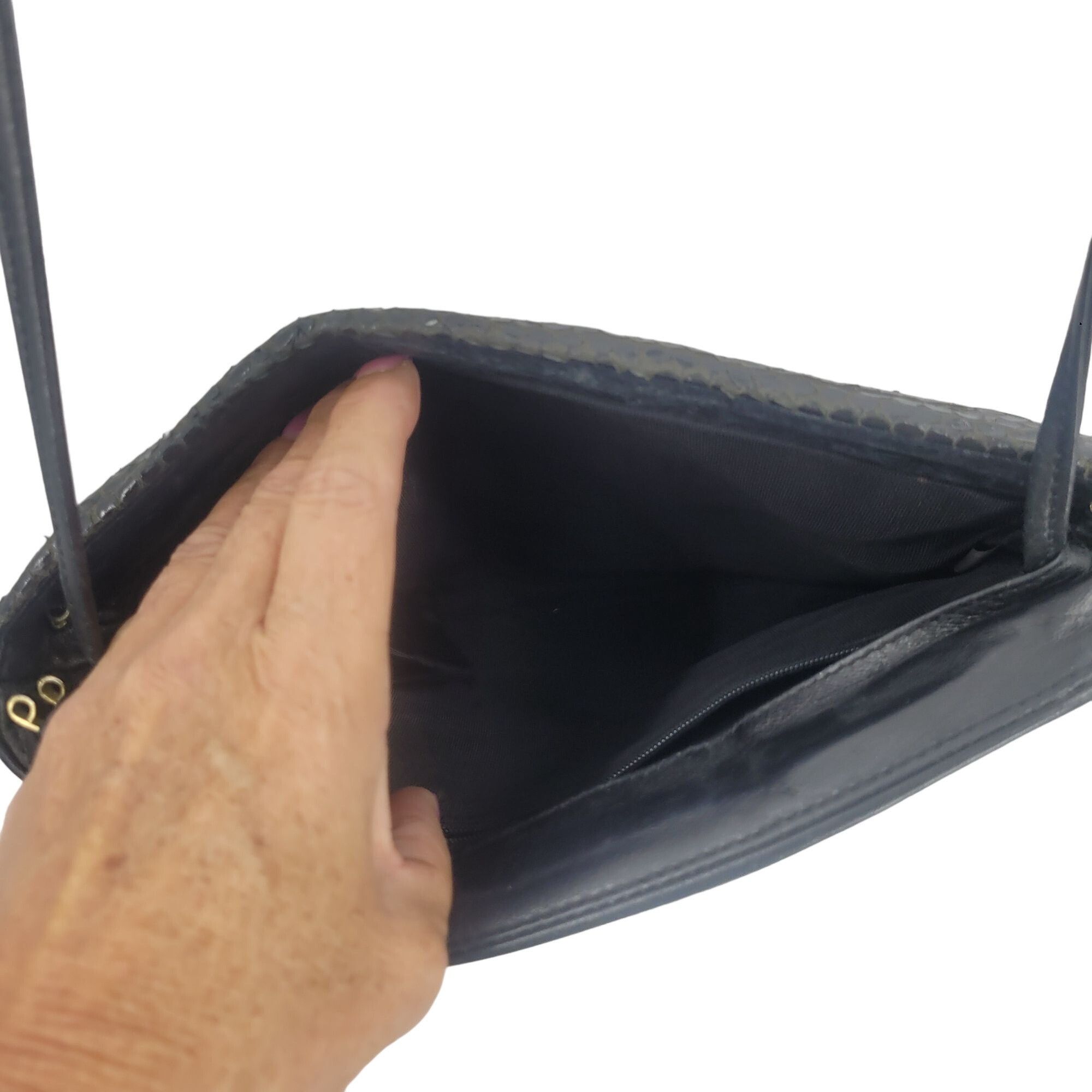Vintage Vintage 80s Black Genuine Leather Snakeskin Embossed Crossbo Size ONE SIZE - 5 Thumbnail