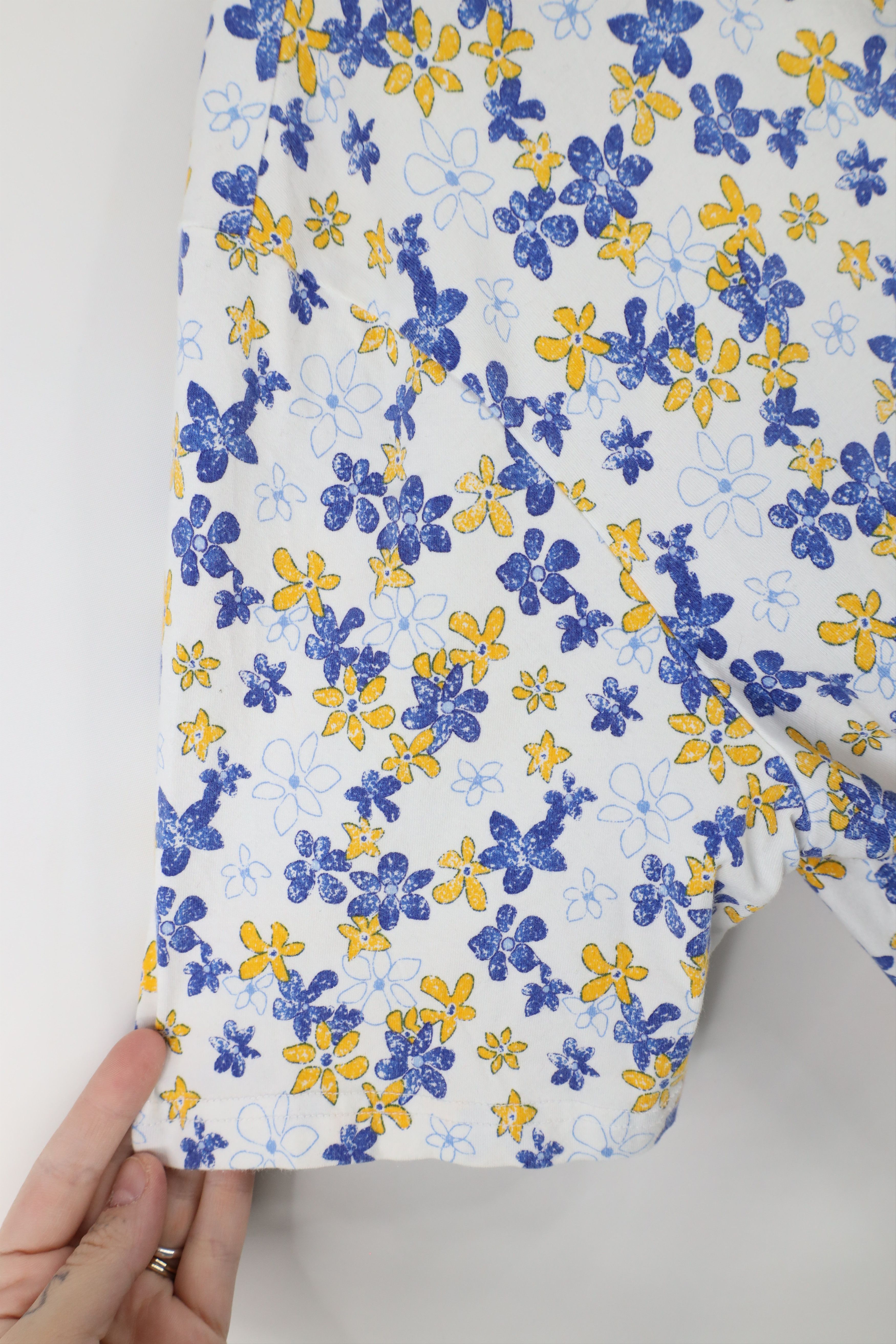 Vintage × johnnie-O Johnnie O Floral Flower All Over Print Stretch Polo Shirt Size US M / EU 48-50 / 2 - 5 Thumbnail