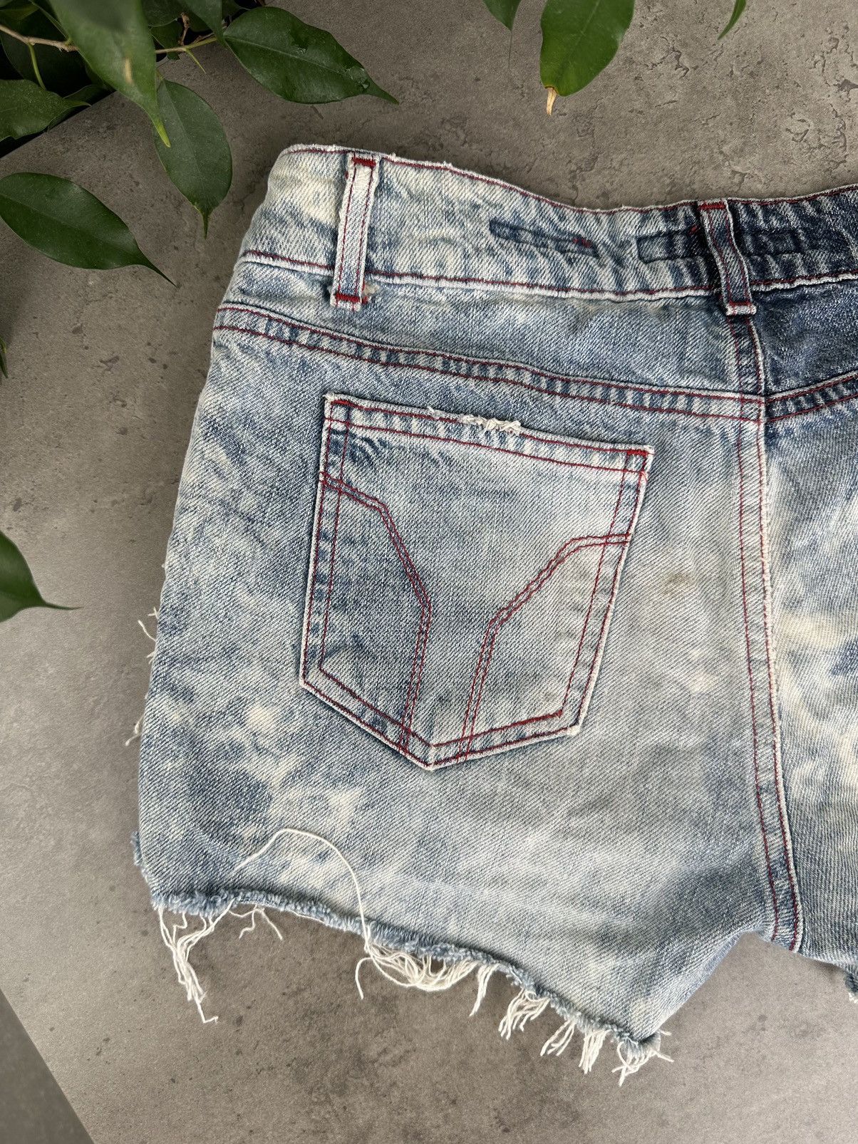 Miss Sixty Miss Sixty Shorts Size 28" / US 6 / IT 42 - 7 Thumbnail