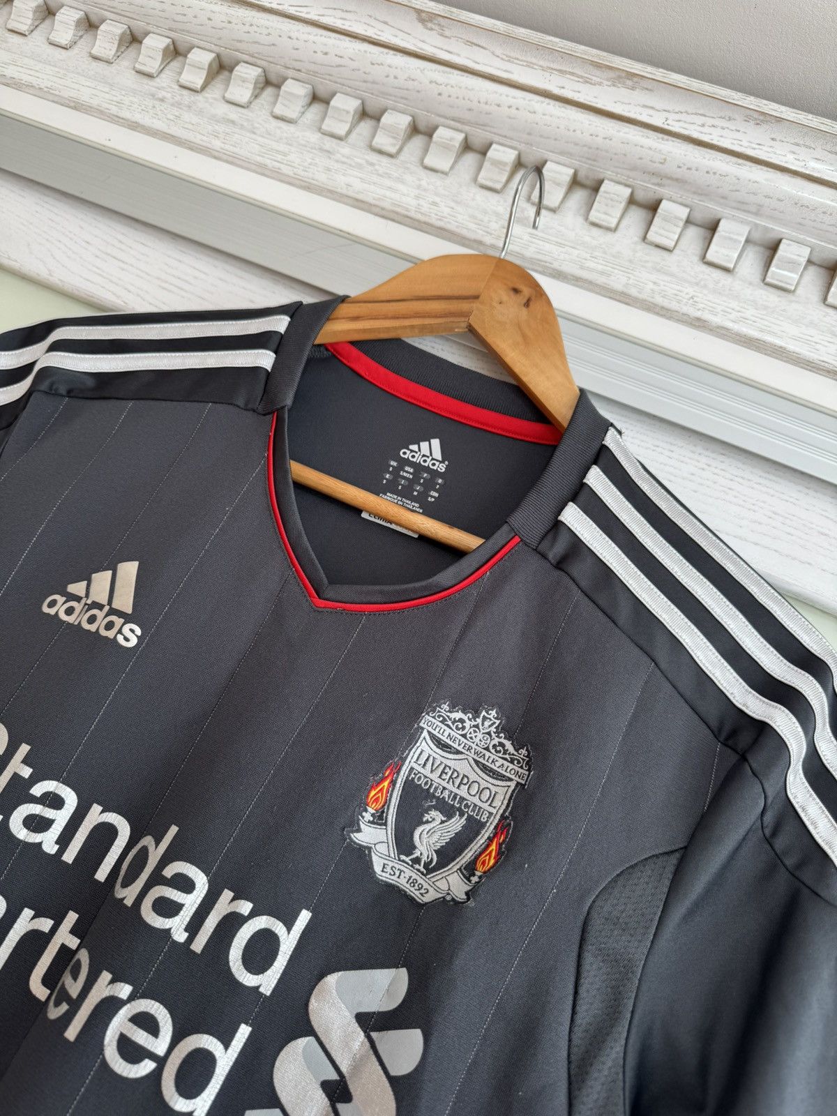 Adidas Liverpool 2011-2012 Away Soccer Jersey Football Kit Shirt Size US S / EU 44-46 / 1 - 6 Thumbnail