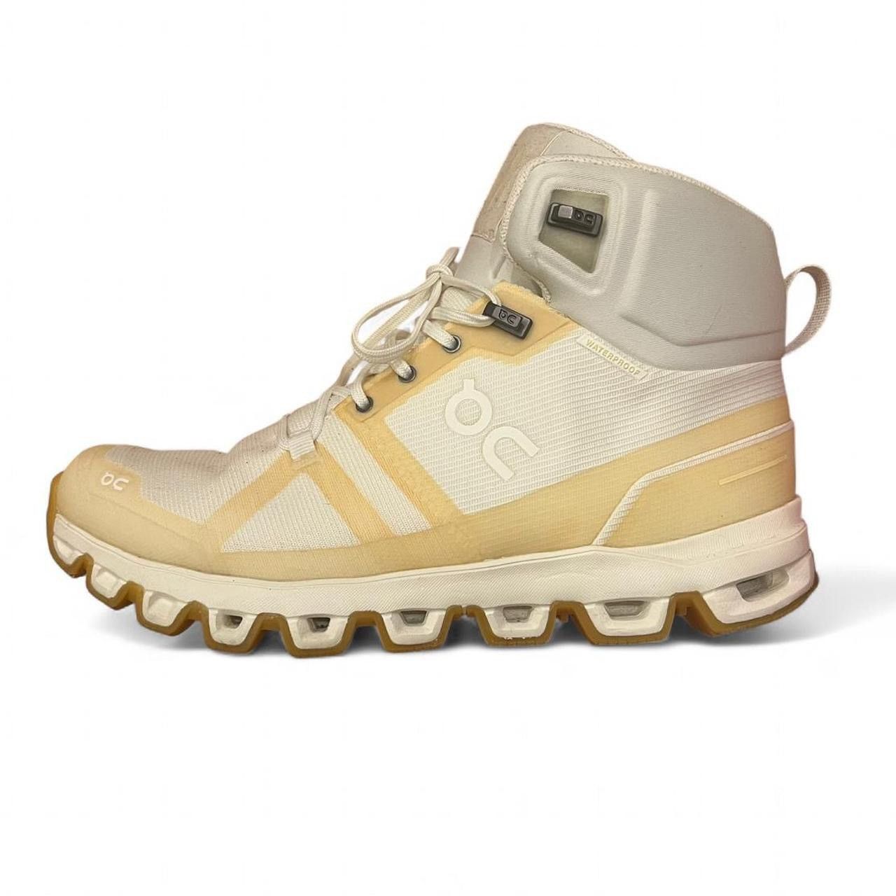 On ON Women’s Cloudrock Edge Raw waterproof hiking boots Size US 8 / IT 38 - 2 Thumbnail