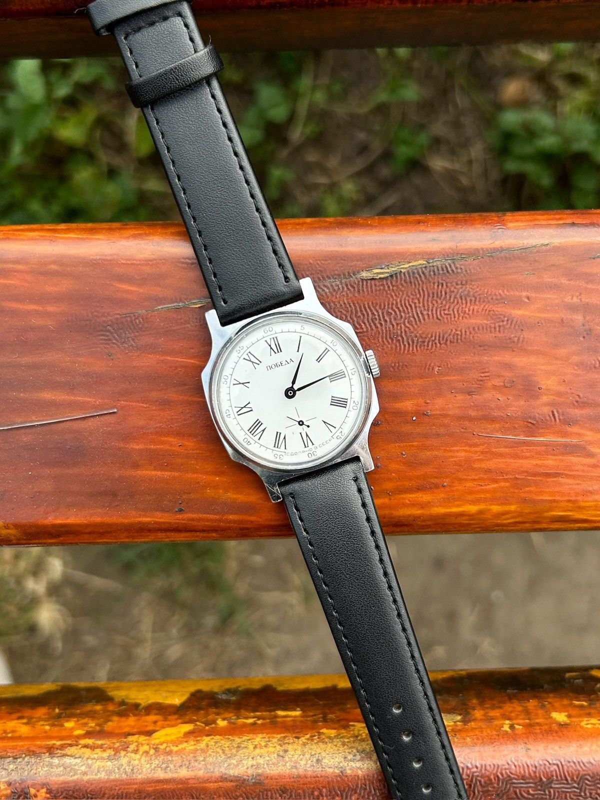 Vintage Vintage Watch Pobeda Soviet USSR Mechanical Wristwatch 1980s Size ONE SIZE - 22 Thumbnail