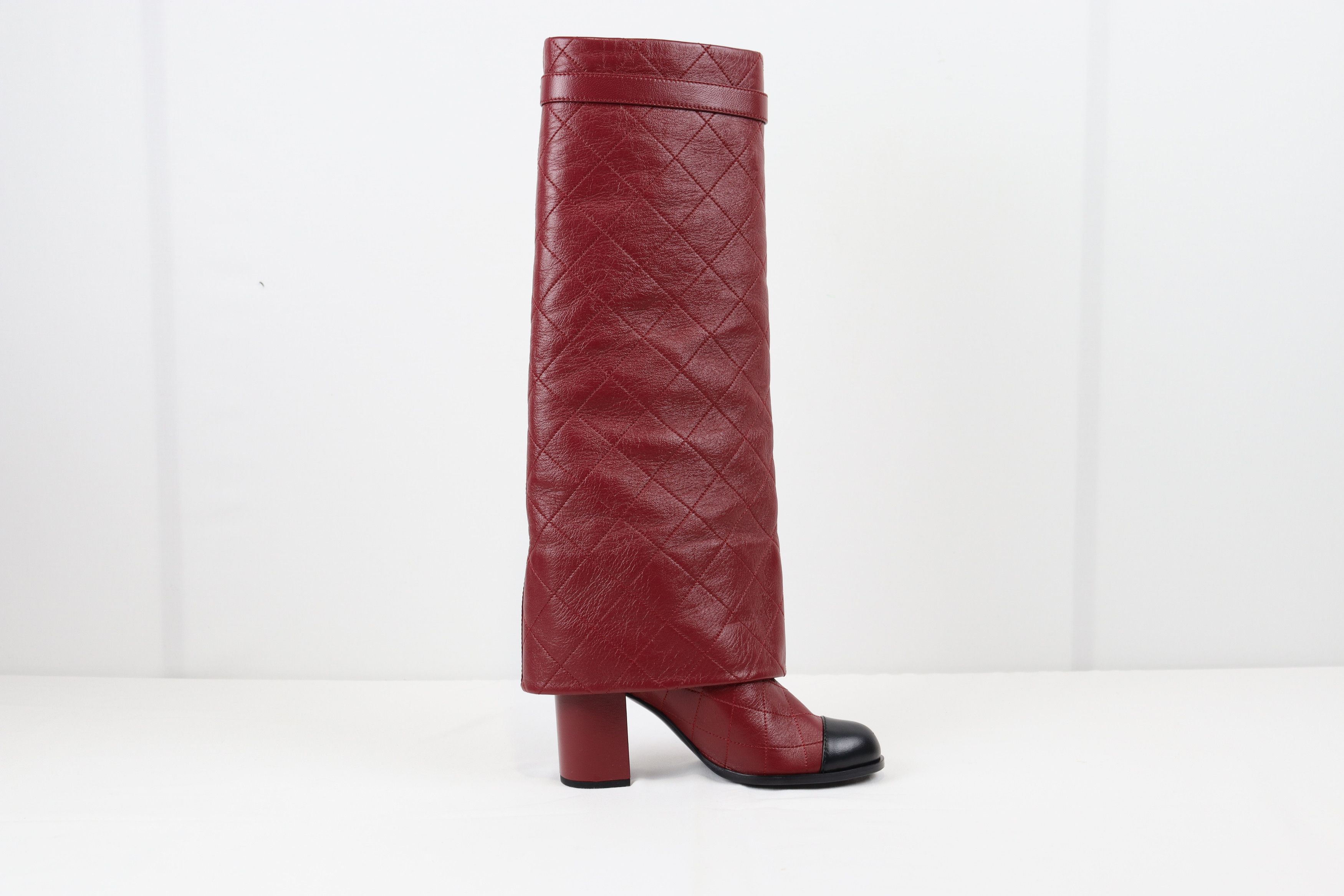 Chanel o1rshd High Top Quilted Leather Strap Boots in Burgundy Size US 7 / IT 37 - 5 Thumbnail