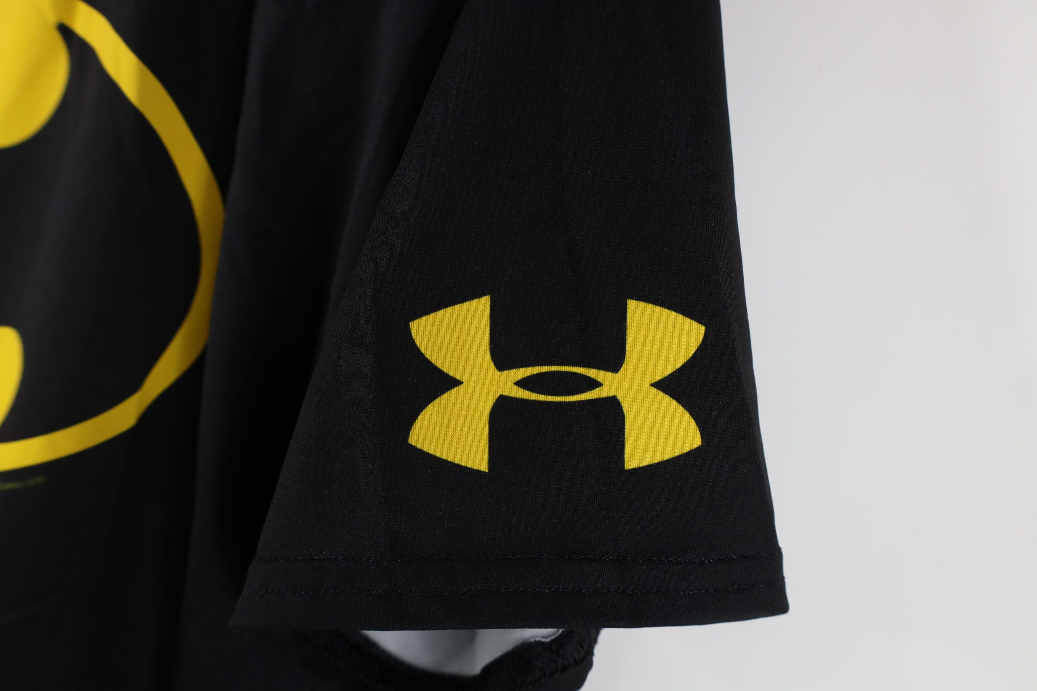 Under Armour × Vintage Under Armour Compression Superhero Batman Training T-Shirt Size US XL / EU 56 / 4 - 4 Thumbnail