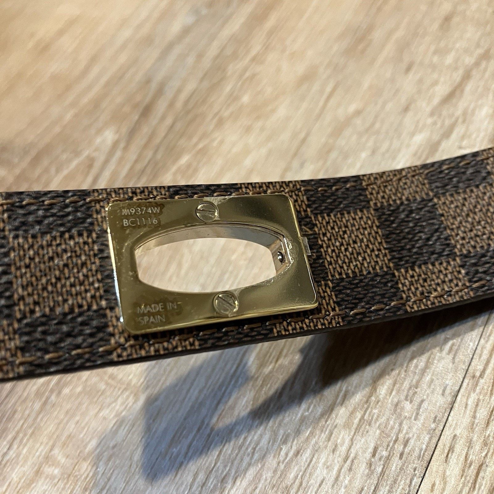 Louis Vuitton Louis Vuitton Lock Me Padlock Kelly Belt Monogram LV Brown Size ONE SIZE - 5 Thumbnail