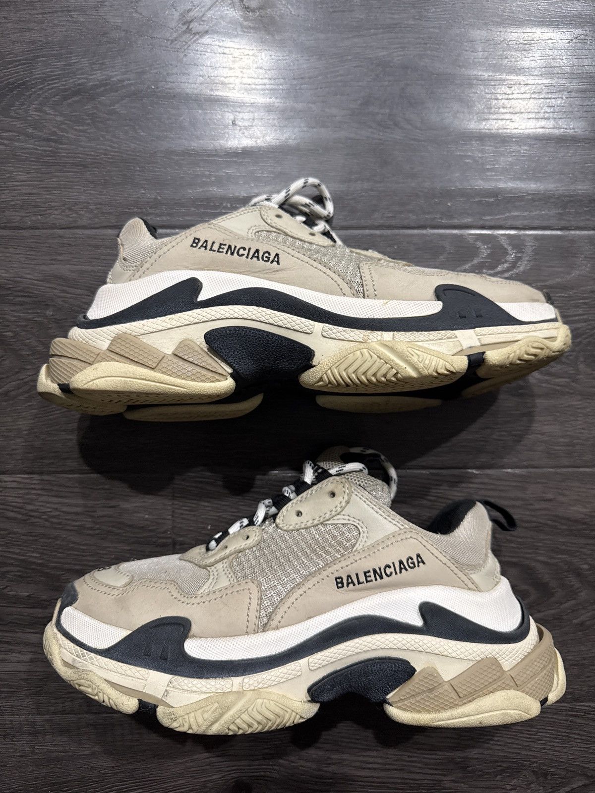 Balenciaga Balenciaga Triple S Sneakers Size 38 Size US 8 / IT 38 - 1 Thumbnail