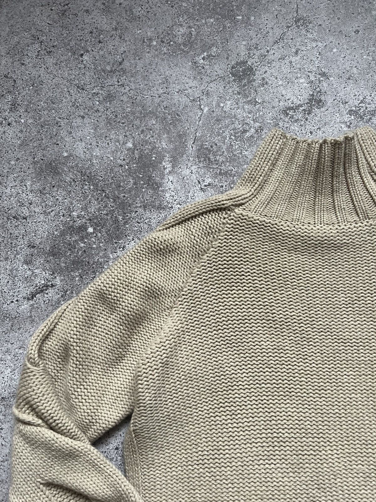 Burberry Burberry Knitted Asymetrical Sample Sweater Made in Italy Size L / US 10 / IT 46 - 14 Thumbnail