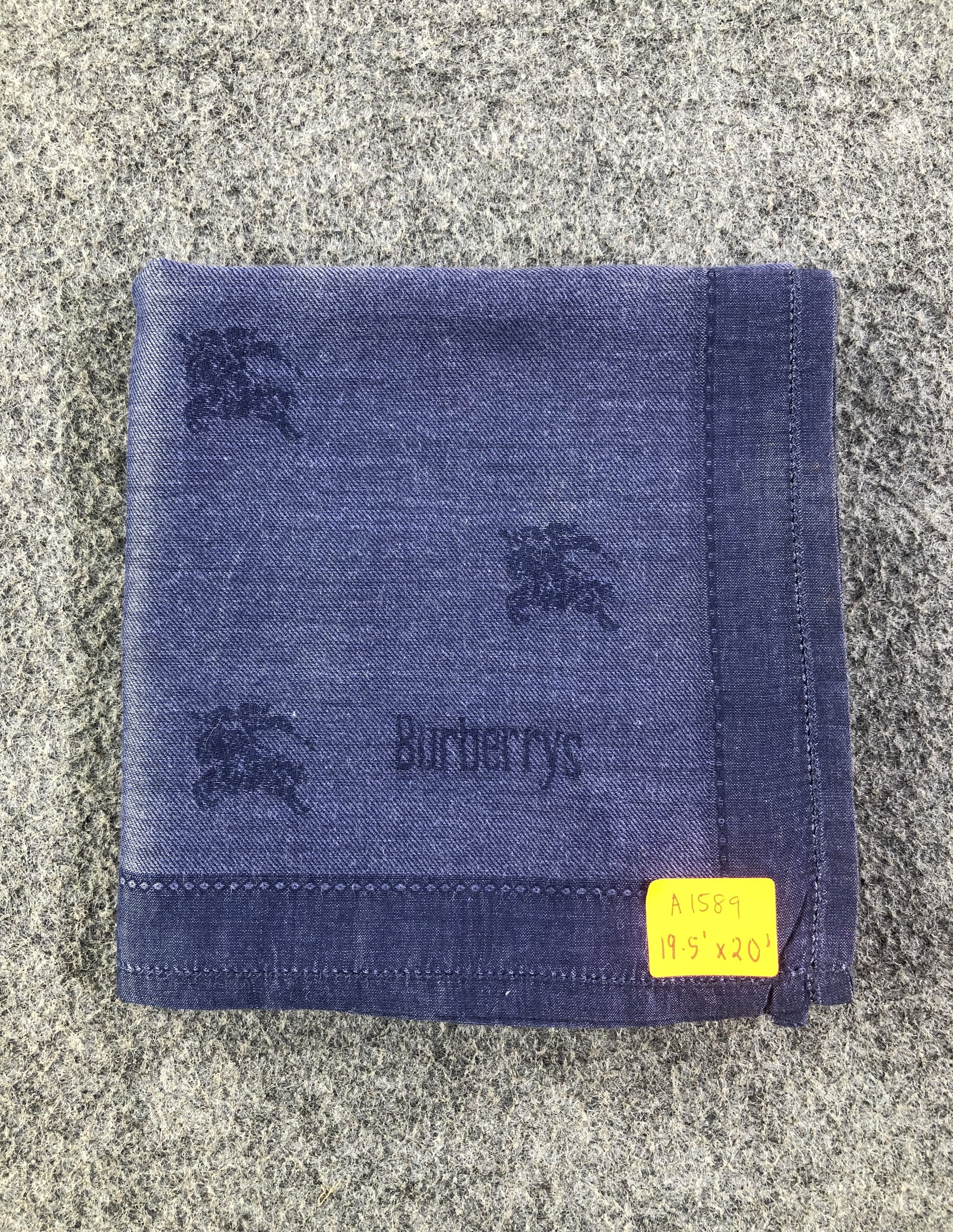 Burberry Burberry Handkerchief / Bandana / Neckerchief Size ONE SIZE - 8 Thumbnail