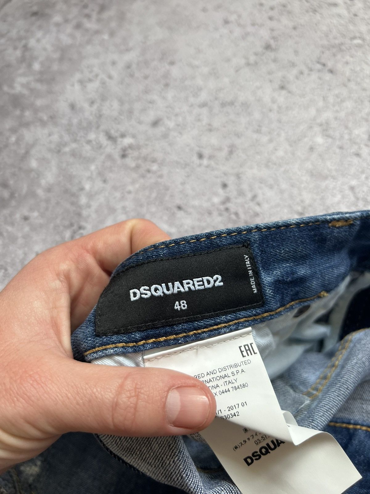 Dsquared2 Dsquared2 Sexy Twist Denim Jeans Distressed Casual Size US 32 / EU 48 - 18 Thumbnail