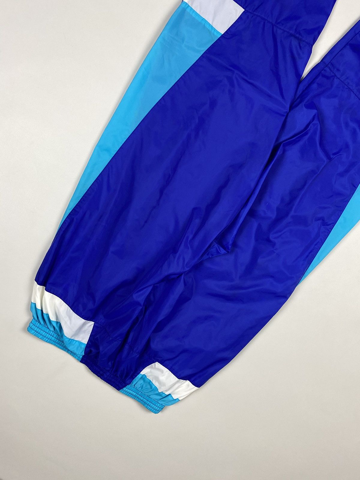 Nike × Vintage Nike vintage Y2K men’s nylon track pants size M Size US 32 / EU 48 - 24 Thumbnail