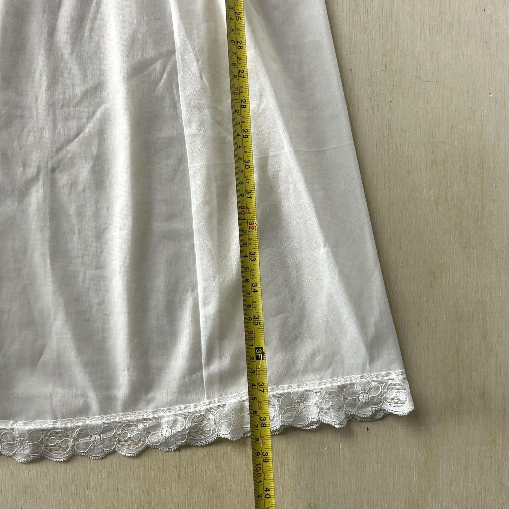 Vintage VINTAGE Gossard Slip Womens 42 White Nylon Full Satin Lace Trim USA Union Made Size ONE SIZE - 2 Thumbnail