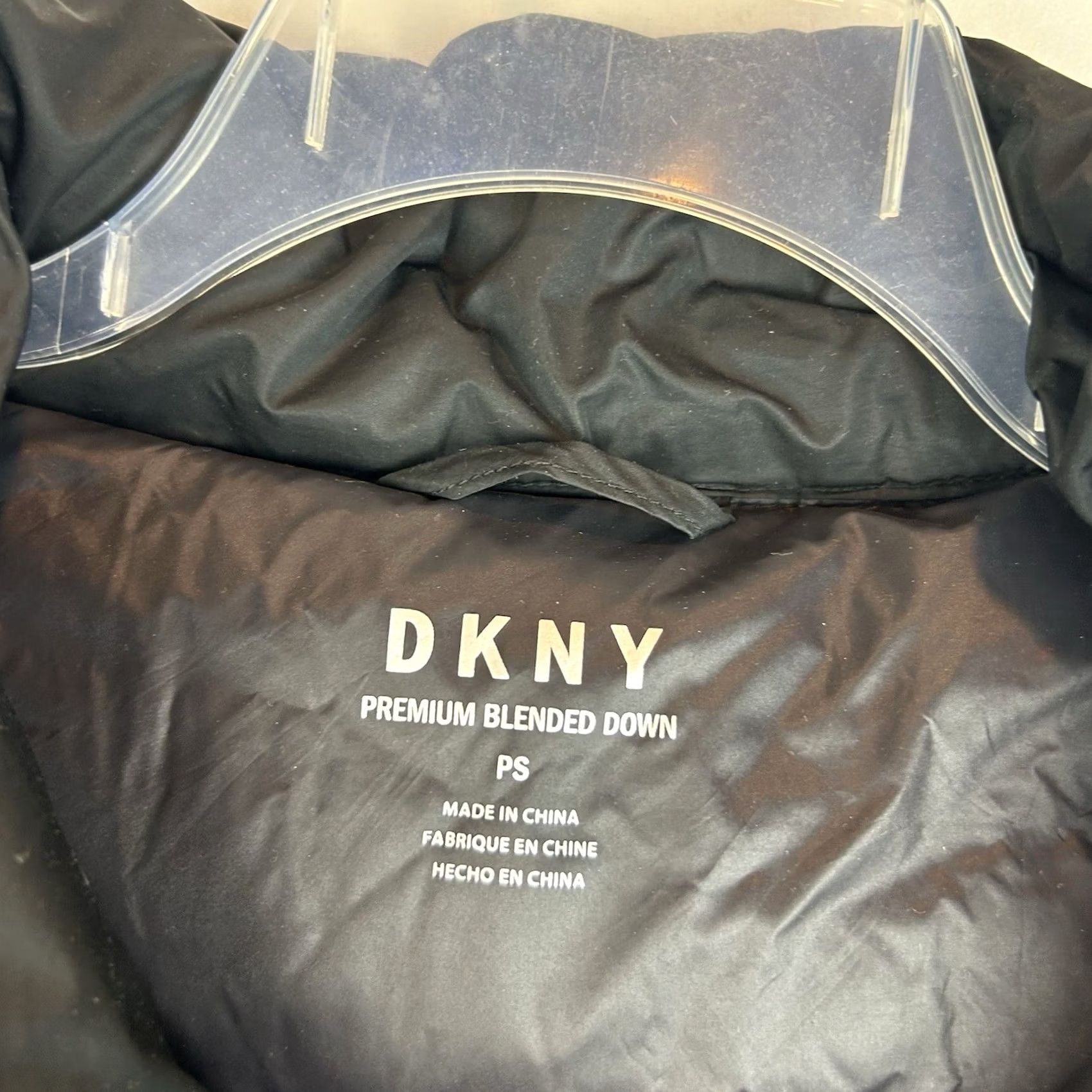 DKNY DKNY Down Puffer Coat Womens Small Black Hooded Mid Length Zip Pockets Cozy Winter Weather Jacket Mens? Size S / US 4 / IT 40 - 4 Thumbnail