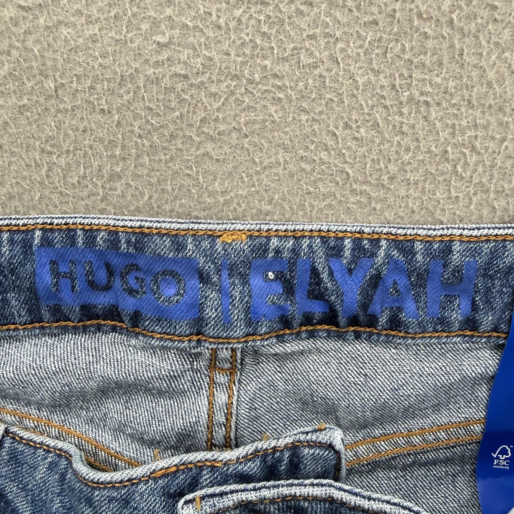 Hugo Boss HUGO Jeans Elyah Straight Women 30x32 Blue Denim Logo Patch Mid Wash 5-Pocket Size 30" / US 8 / IT 44 - 3 Thumbnail