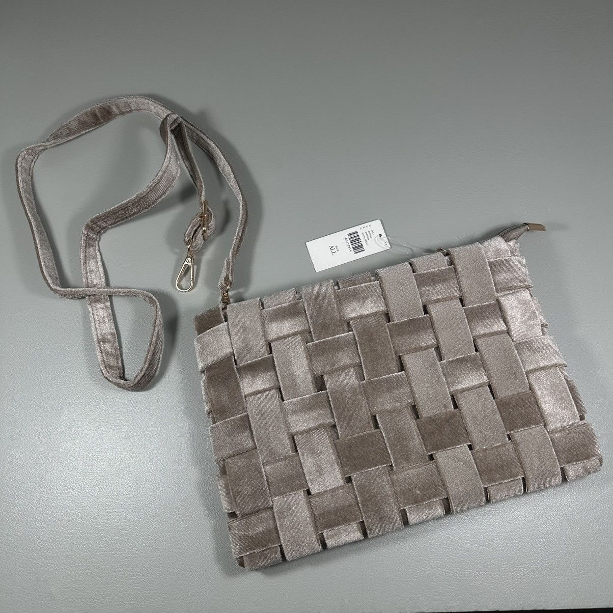 Anthropologie Anthropologie Cream Tan Woven Velvet Lindy Clutch Size ONE SIZE - 2 Thumbnail