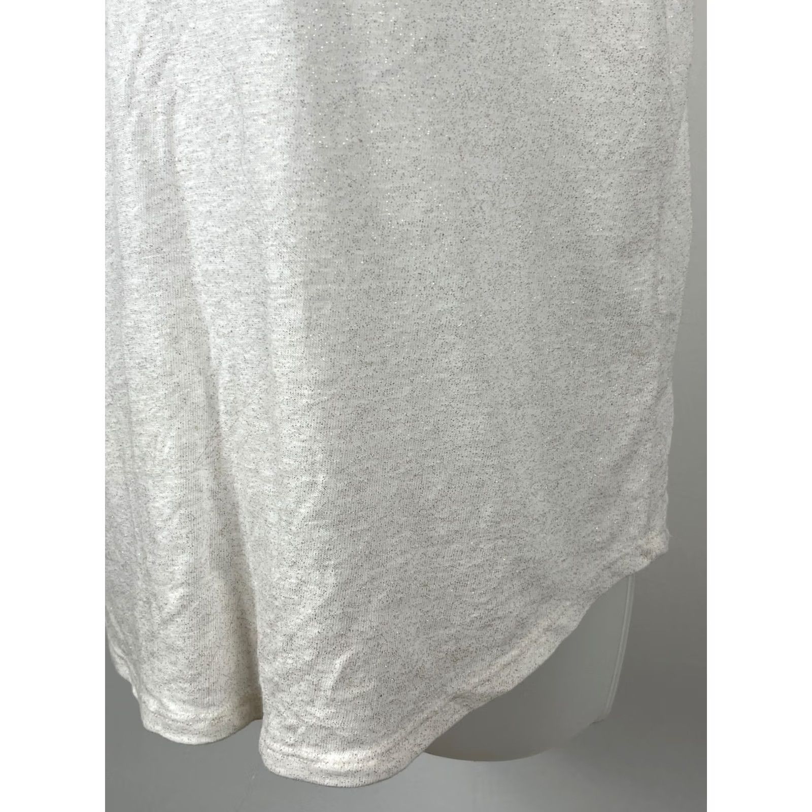 Banana Republic Banana Republic Womens Medium Beige Relaxed Fit Scoop Neck Tee Shirt Size M / US 6-8 / IT 42-44 - 4 Thumbnail