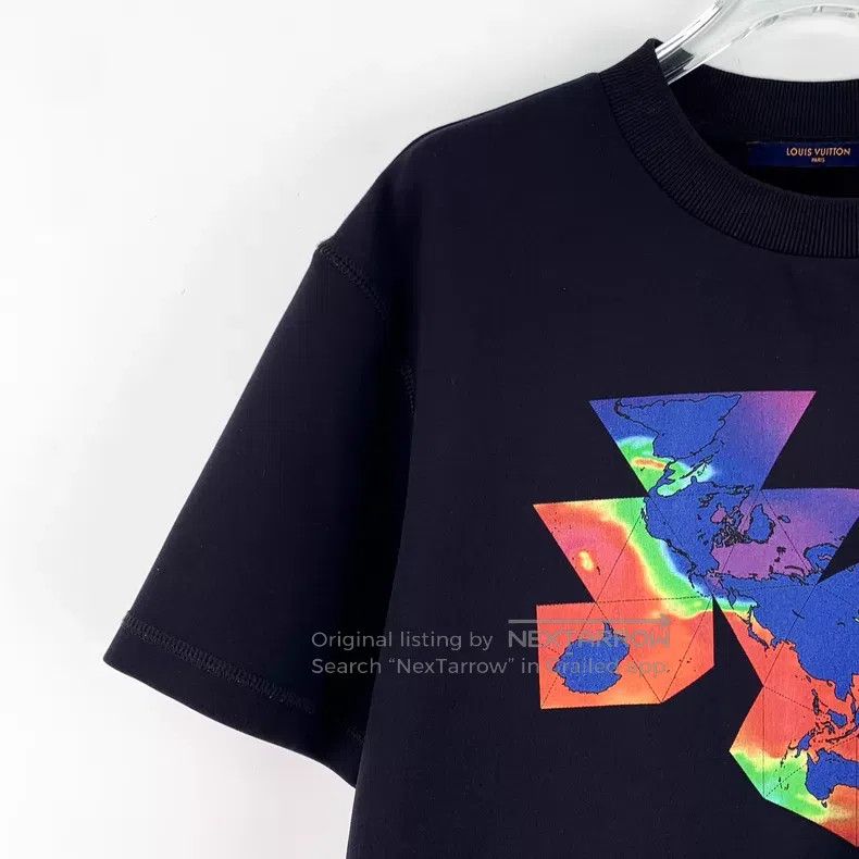 Louis Vuitton Louis Vuitton Black floral-print crewneck short-sleeve T-s Size US L / EU 52-54 / 3 - 3 Thumbnail