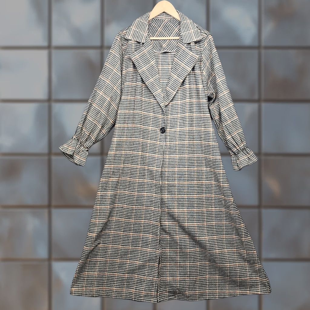Vintage Womens Sweater Jacket Houndstooth One Button Waist Tie Duster Cardigan Long Sleeve M Black Womens Size M / US 6-8 / IT 42-44 - 1 Thumbnail