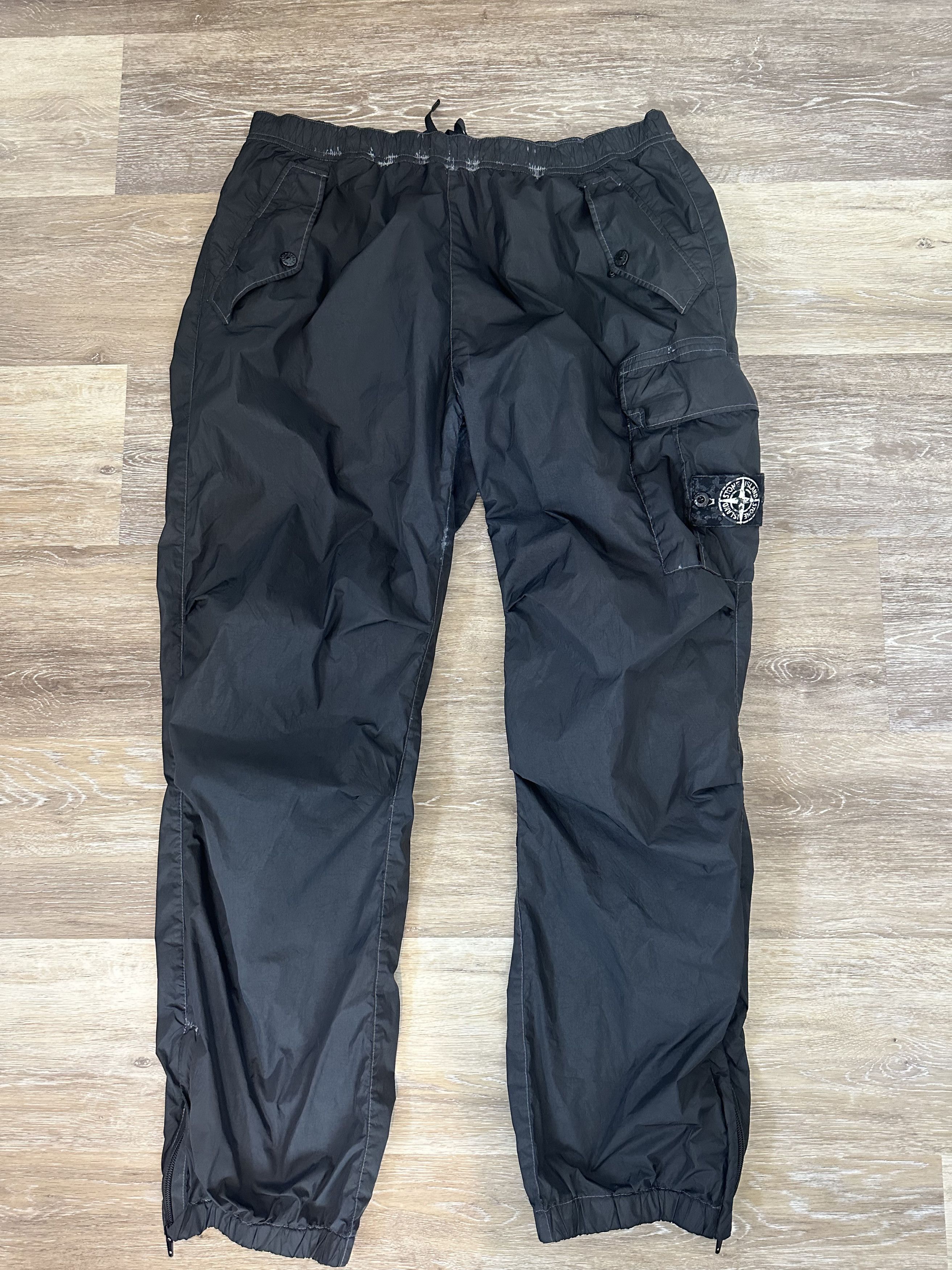 Supreme Supreme x Stone Island Painted Camo Nylon Cargo Pants | Grailed