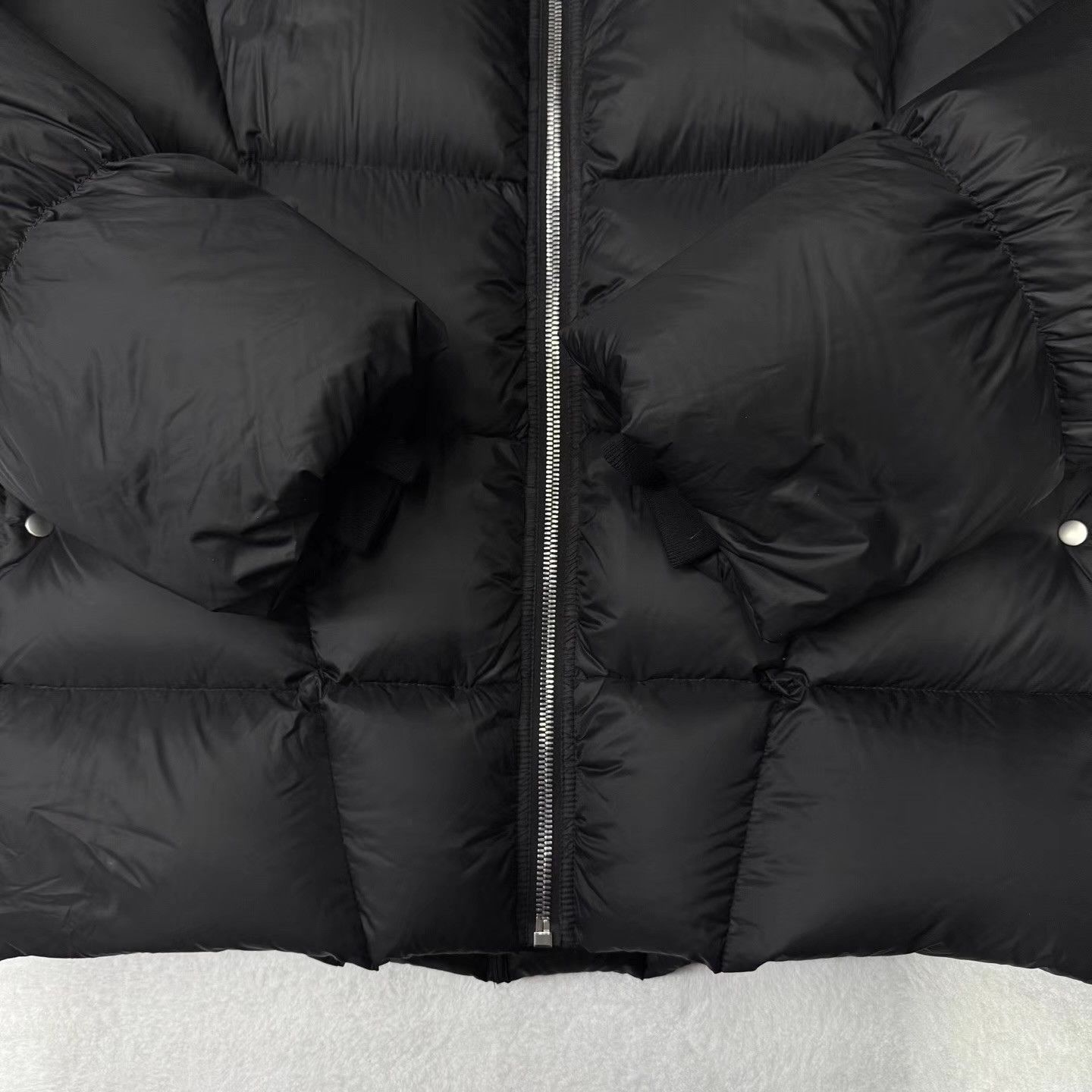 Rick Owens Rick Owens Mainline Black Furry Beetle Down Jacket Q10 Size US L / EU 52-54 / 3 - 2 Thumbnail