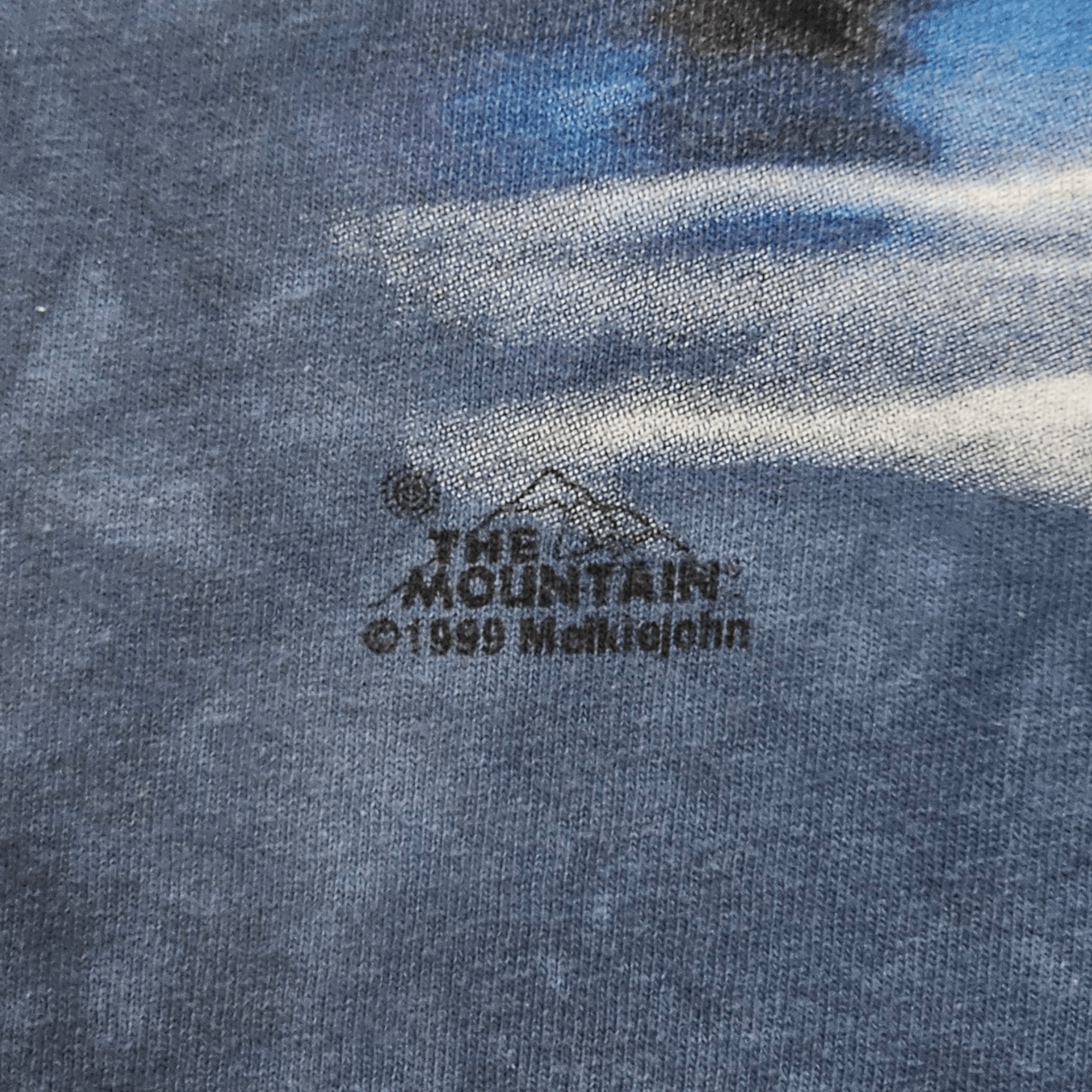 The Mountain × Vintage The Mountain Wolves & Native American 1999 Tee Size US XL / EU 56 / 4 - 3 Thumbnail