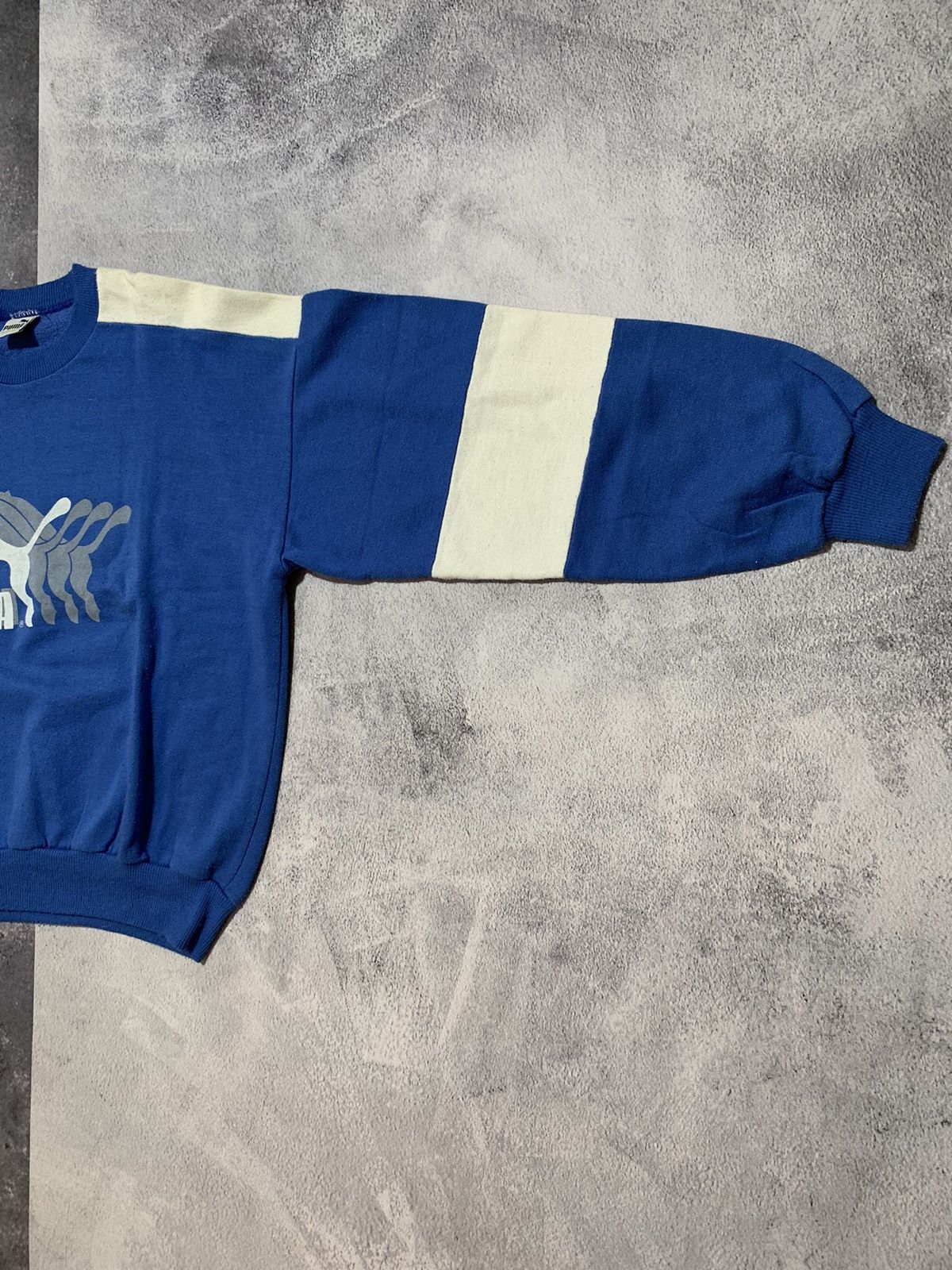 Puma × Vintage Vintage 90s Puma big logo sweatshirt streetwear style size M Size US M / EU 48-50 / 2 - 3 Thumbnail