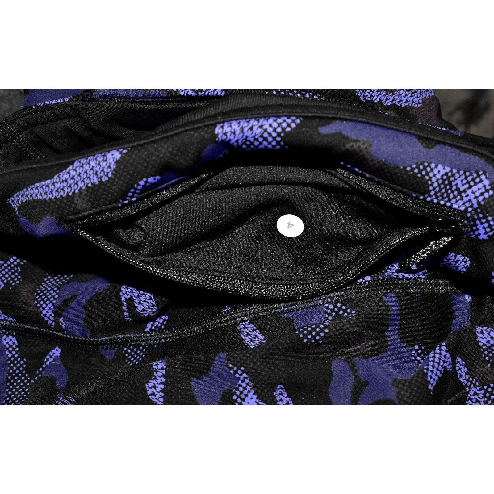 Lululemon LULULEMON AHTLETICA Black Purple Camo Pockets Crop Pant Sz 4 Size 27" / US 4 / IT 40 - 4 Thumbnail