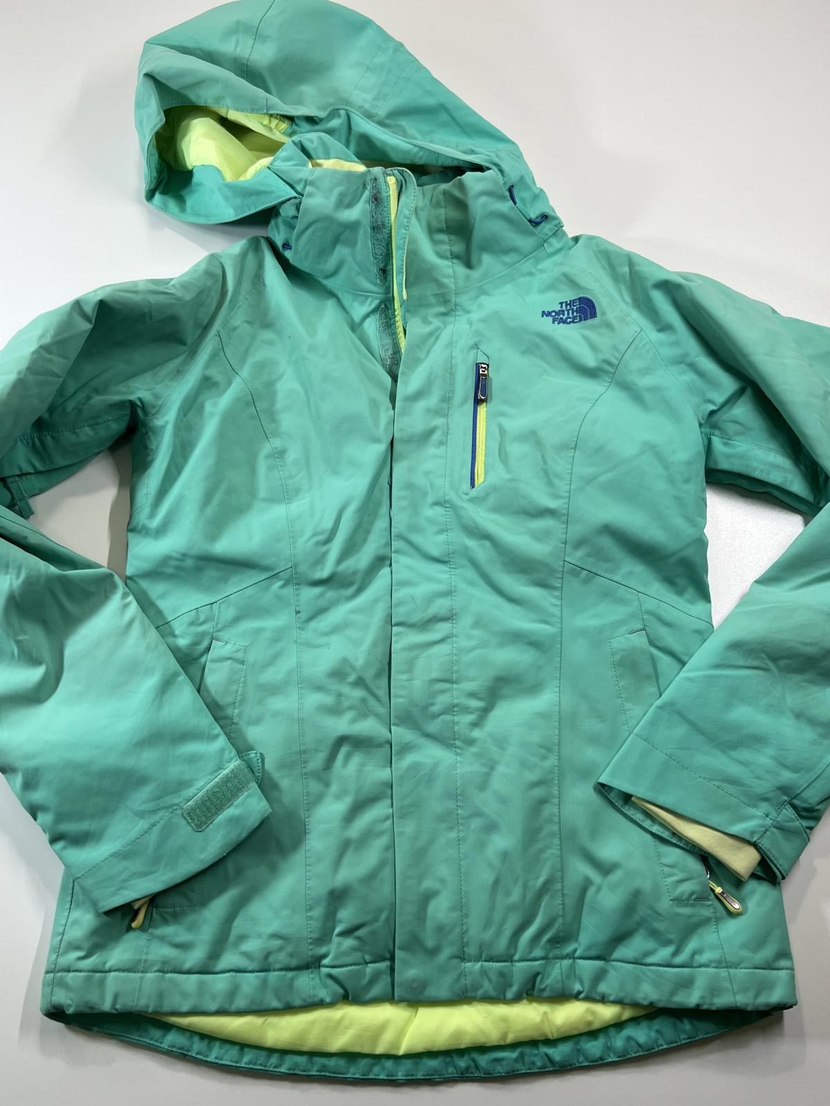 The North Face The North Face Hyvent Women's Waterproof Hooded Jacket S Size S / US 4 / IT 40 - 1 Thumbnail