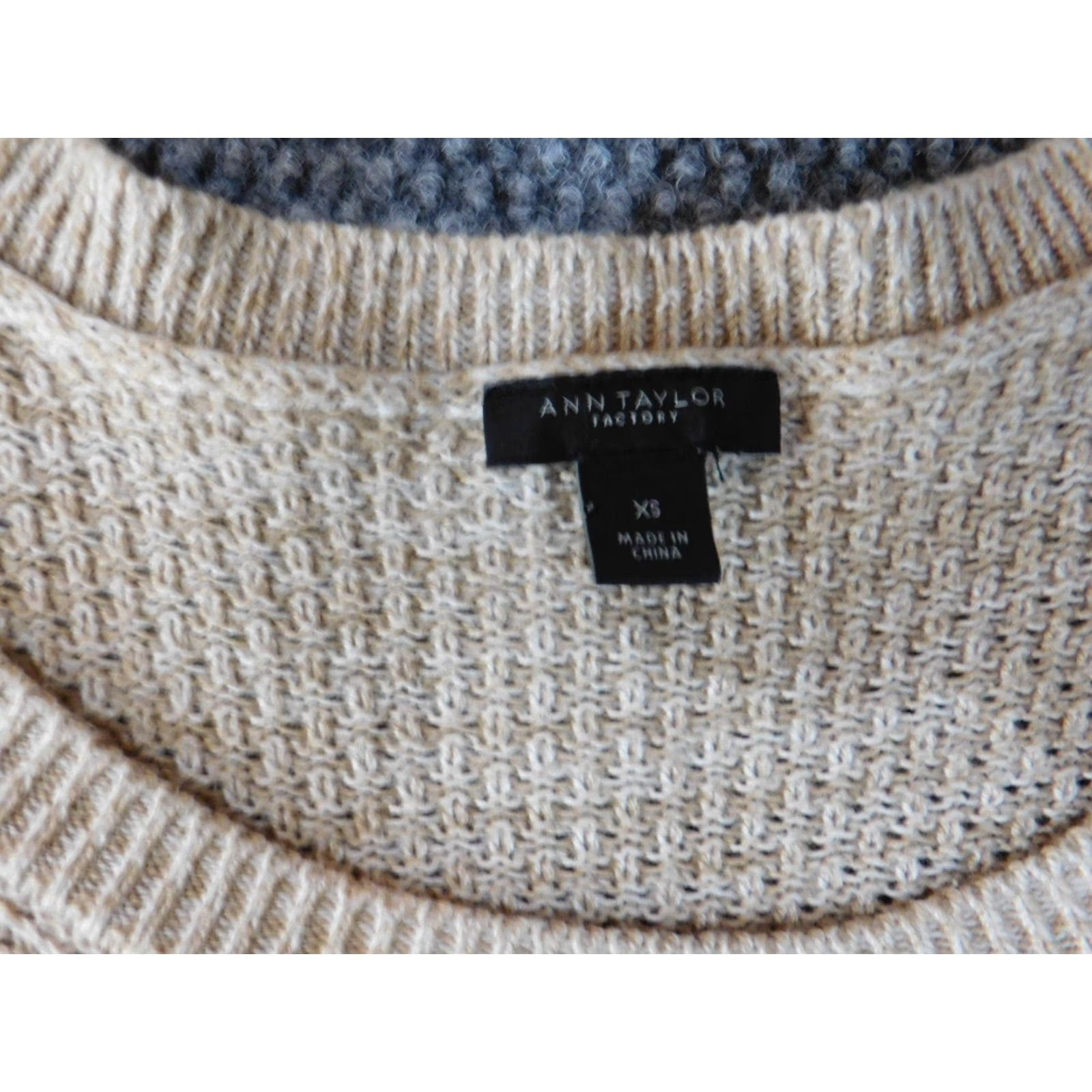 Ann Taylor Ann Taylor Womens Sweater XS Beige Crew Neck Pullover Knit Rib Pattern Stretch Regular Size S Stool Size S / US 4 / IT 40 - 5 Thumbnail