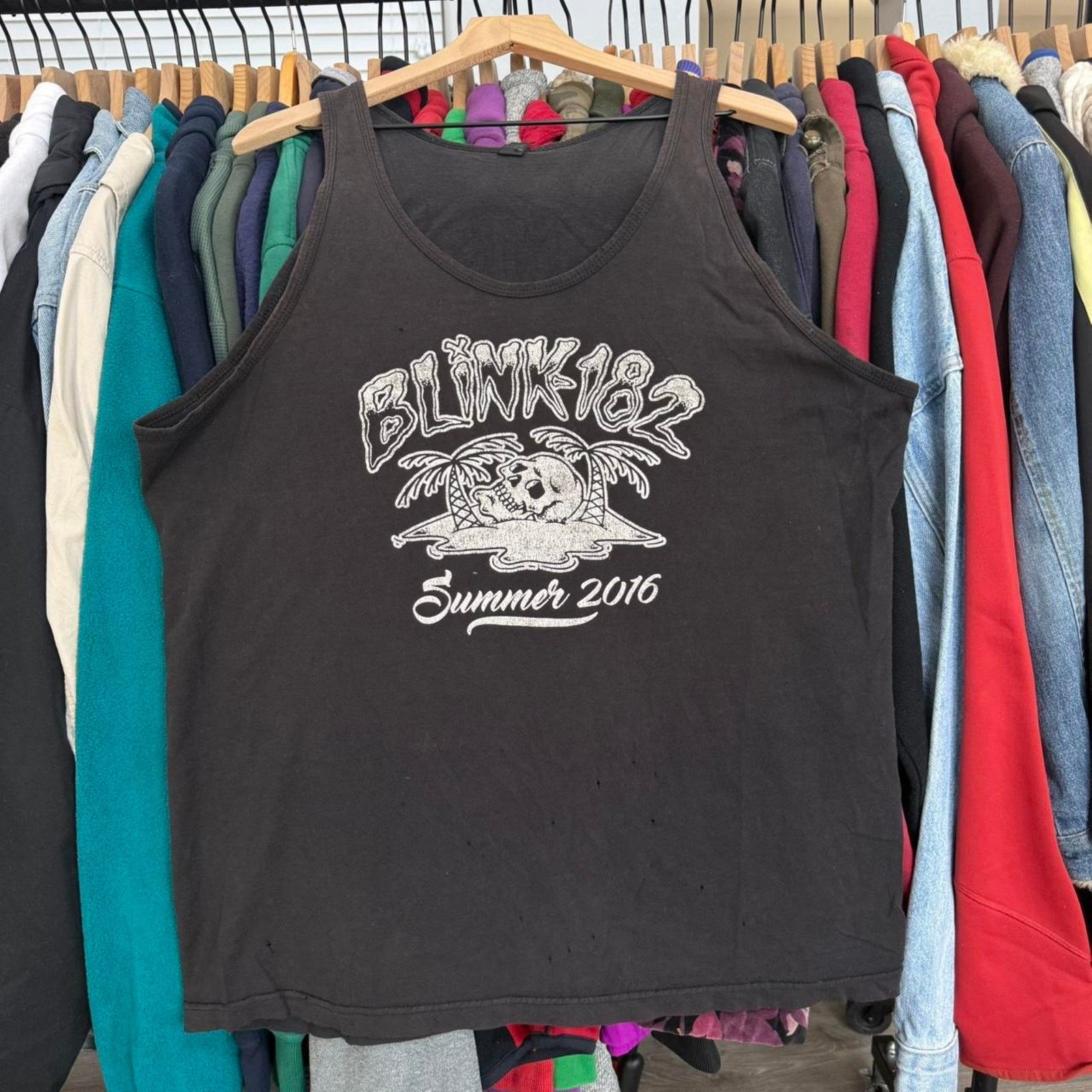 Other 2016 Blink 182 Tour Tank Top Super Faded Black Size US XL / EU 56 / 4 - 1 Thumbnail