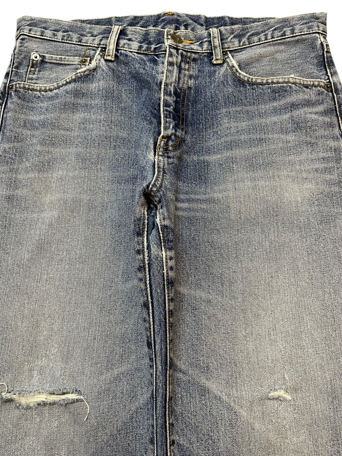 Uniqlo Vintage Japanese Uniqlo Blue Faded Wash Distress Loose Jeans Size US 33 - 3 Thumbnail