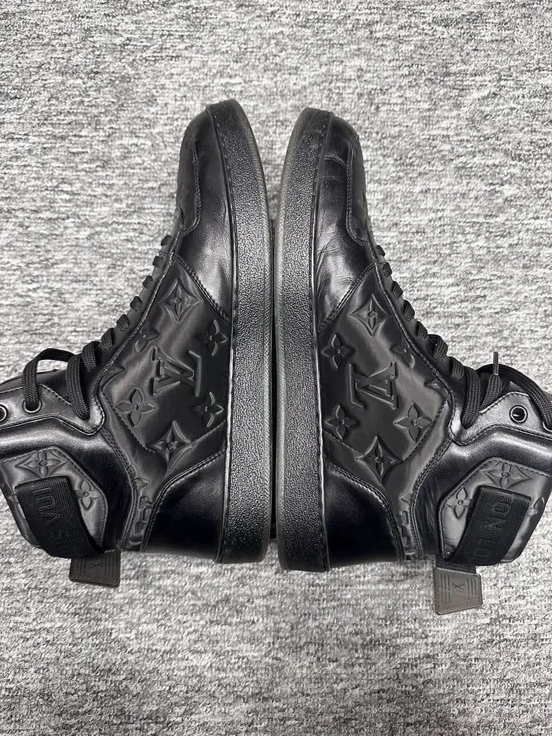 Louis Vuitton Louis Vuitton Men's high-top board shoes Size US 7 / EU 40 - 2 Thumbnail