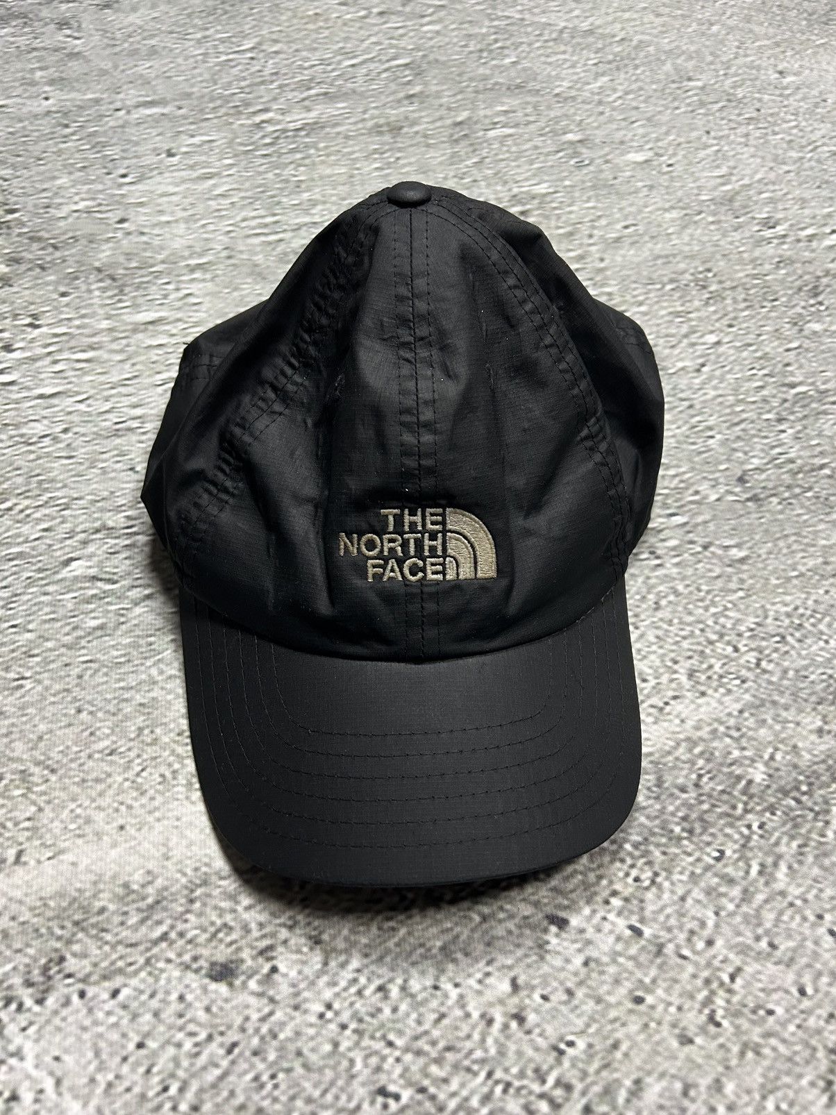 The North Face × Vintage The North Face black cap vintage nylon hat Size ONE SIZE - 1 Thumbnail