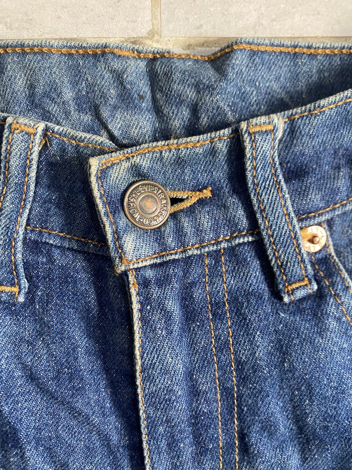Levi's VINTAGE LEVIS 515 Size US 27 - 6 Thumbnail