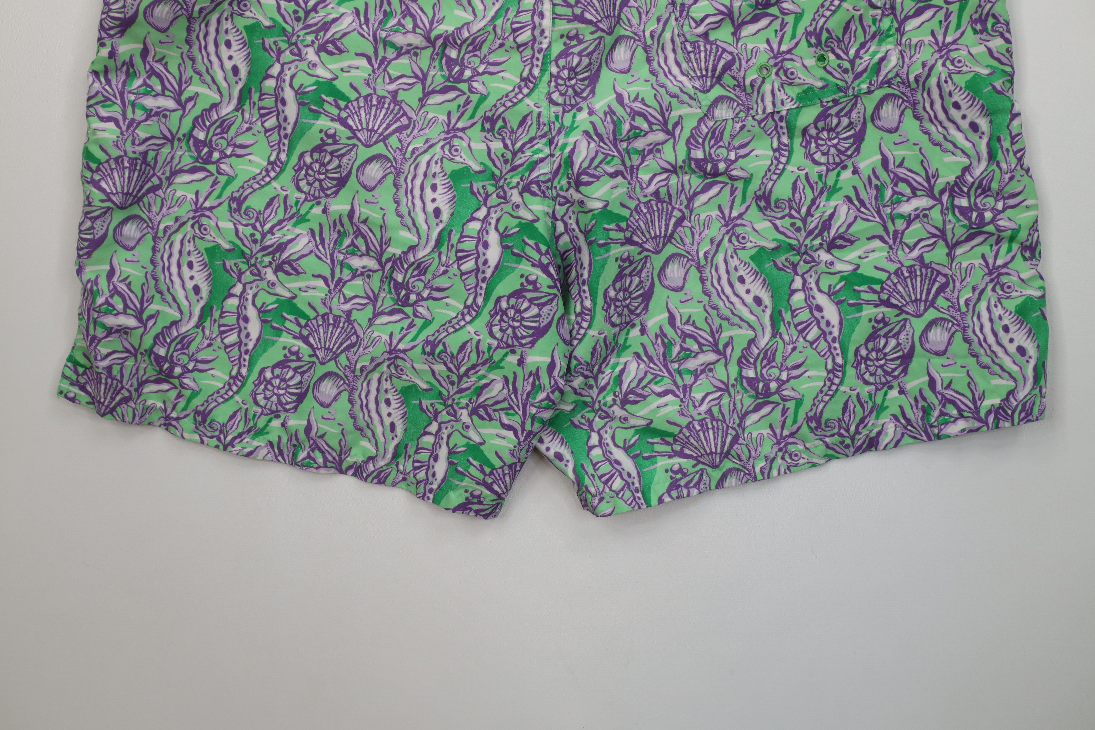 Vineyard Vines Vineyard Vines Seahorse All Over Print Lined Shorts Trunks Size US 34 / EU 50 - 13 Thumbnail
