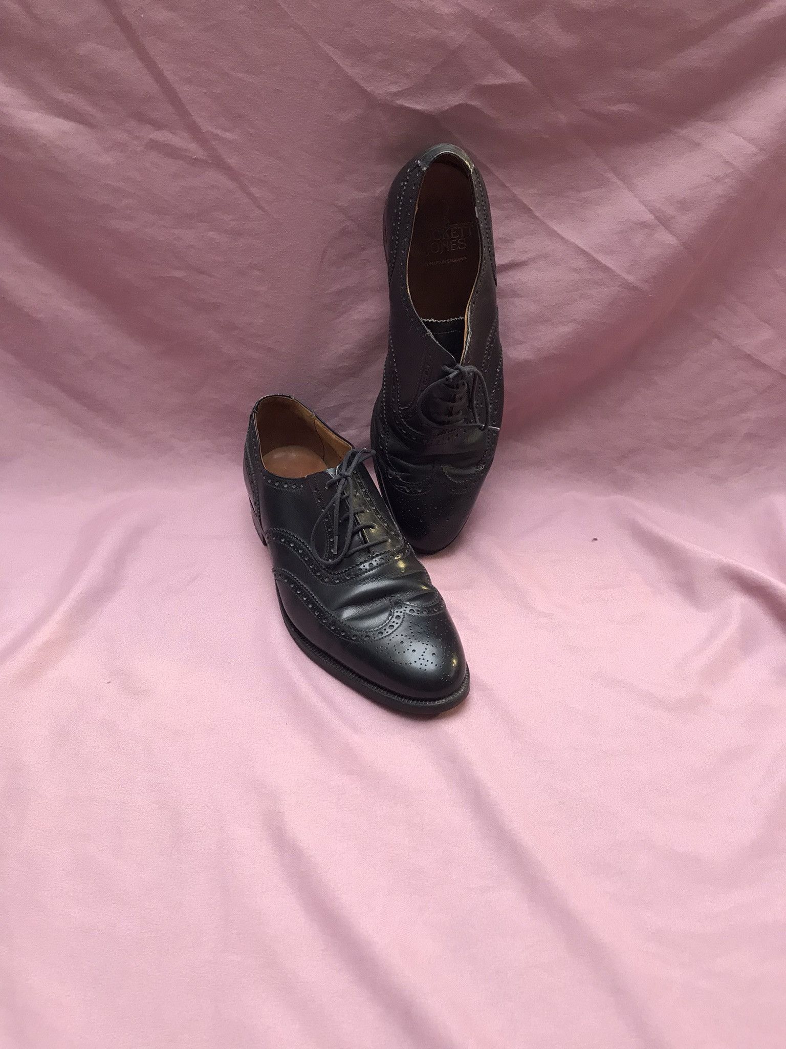 Crockett & Jones CROCKETT & JONES MADE IN ENGLAND BLACK LEATHER FULL BROGUES Size US 8 / EU 41 - 8 Thumbnail
