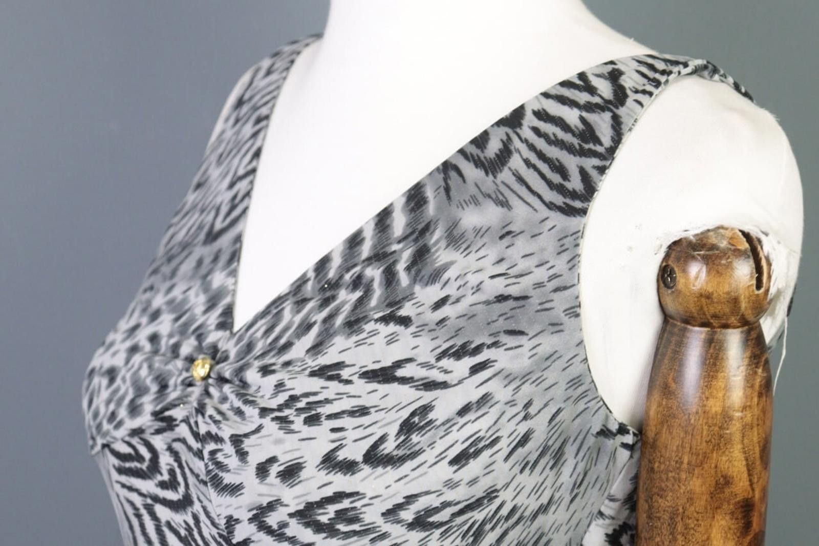 Roberto Cavalli Roberto Cavalli Multicolor Animals Printed Short Dress Sz L Size L / US 10 / IT 46 - 9 Thumbnail