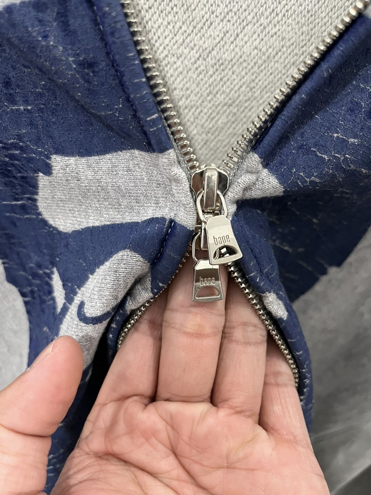 Bape Vintage Bape full zip hoodie Size US M / EU 48-50 / 2 - 14 Thumbnail