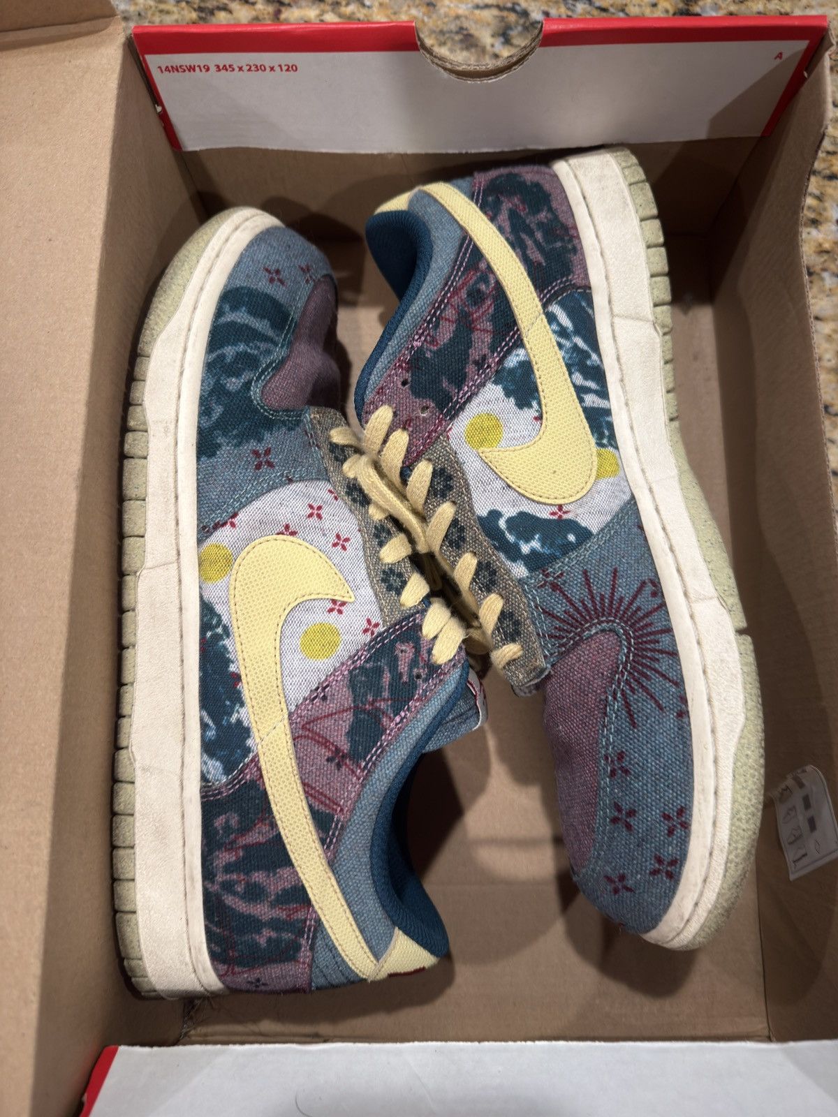 Nike Lemon Wash / Community Garden Nike Low Size US 9.5 / EU 42-43 - 1 Thumbnail