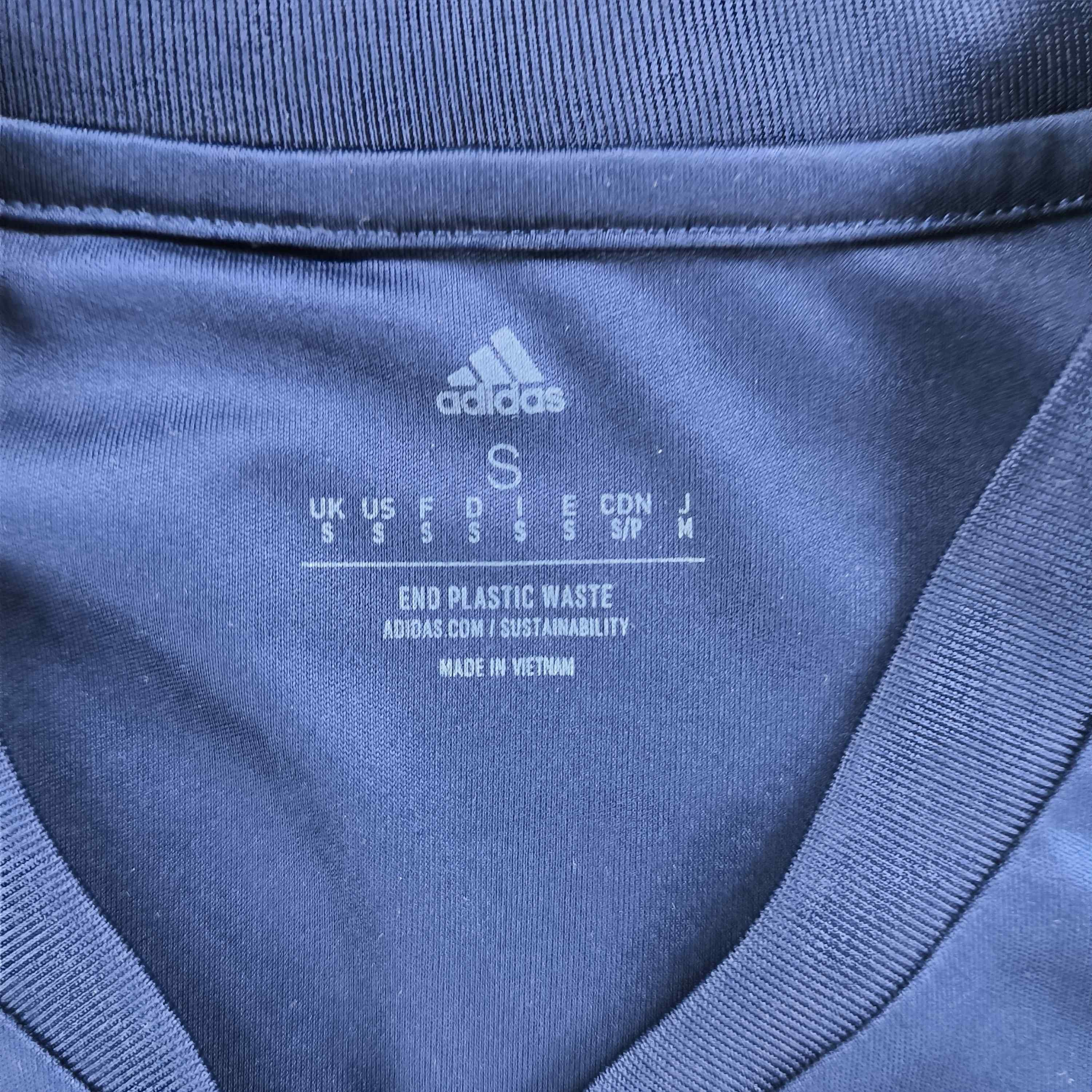 Adidas Ajax Amsterdam 22-23 Adidas training football jersey size S Size US S / EU 44-46 / 1 - 4 Thumbnail