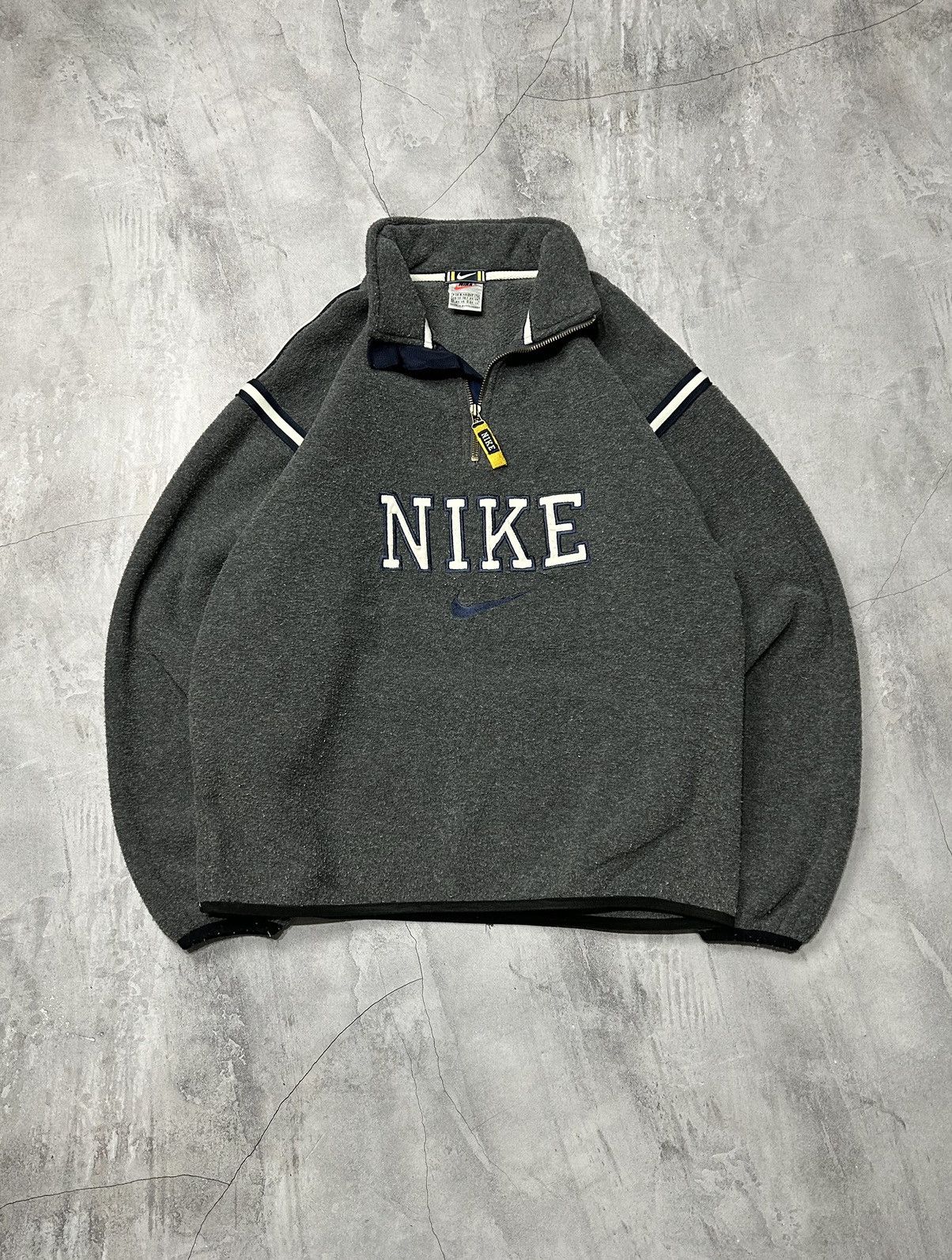 Nike × Nike ACG × Vintage Vintage Nike Y2K Fleece Sweatshirt Big Nike Logo Cent Size US S / EU 44-46 / 1 - 1 Thumbnail