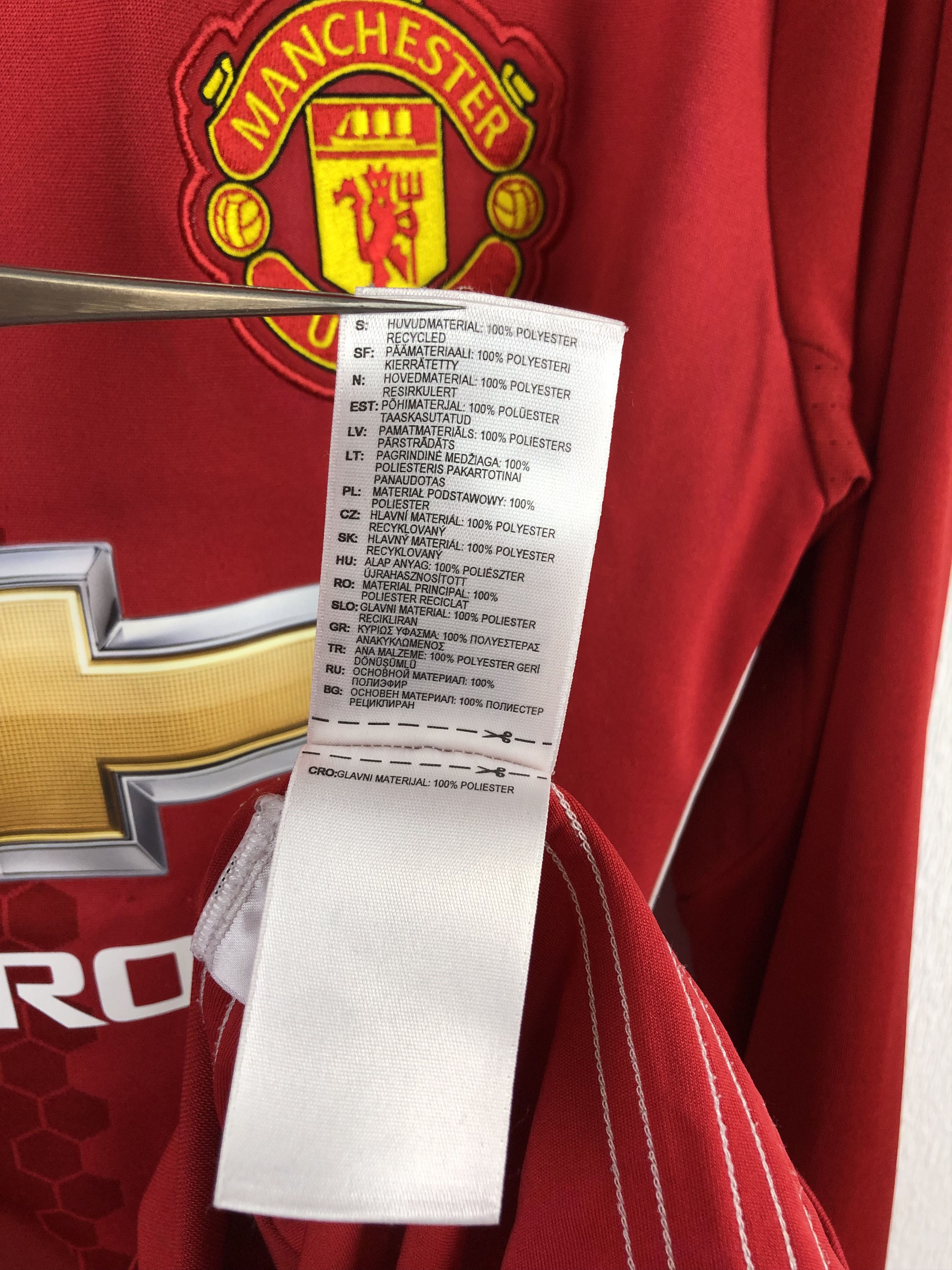 Adidas Manchester United shirt 2016 Soccer Adidas Long Sleeve Size US M / EU 48-50 / 2 - 15 Thumbnail