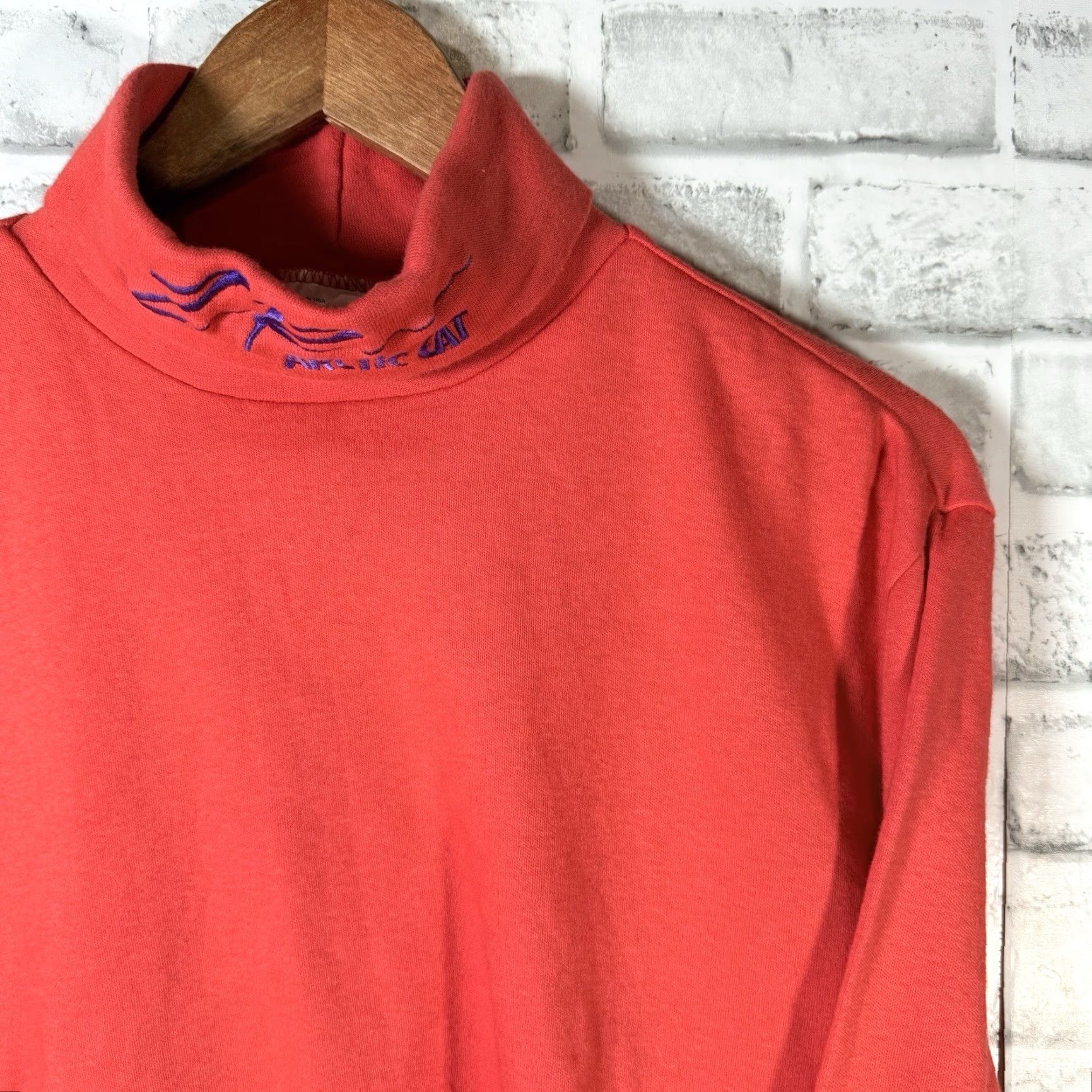 Vintage VINTAGE Arctic Cat Neon Orange Cotton Turtleneck Sweater Long Sleeve Mens Size L USA Size US L / EU 52-54 / 3 - 2 Thumbnail