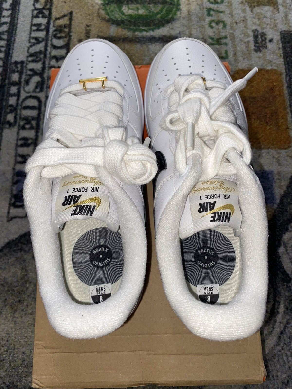 Nike Nike Air Force 1 Low 40th Anniversary Edition Bronx Origins Size US 8 / EU 41 - 6 Thumbnail