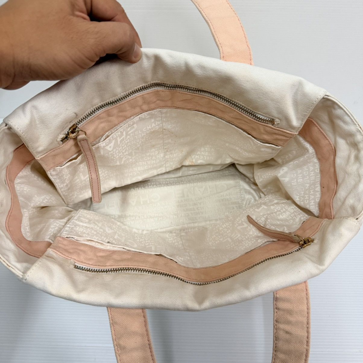 Chanel Chanel Marshmallow Beige Tote Bag Pre-Owned Size ONE SIZE - 12 Thumbnail