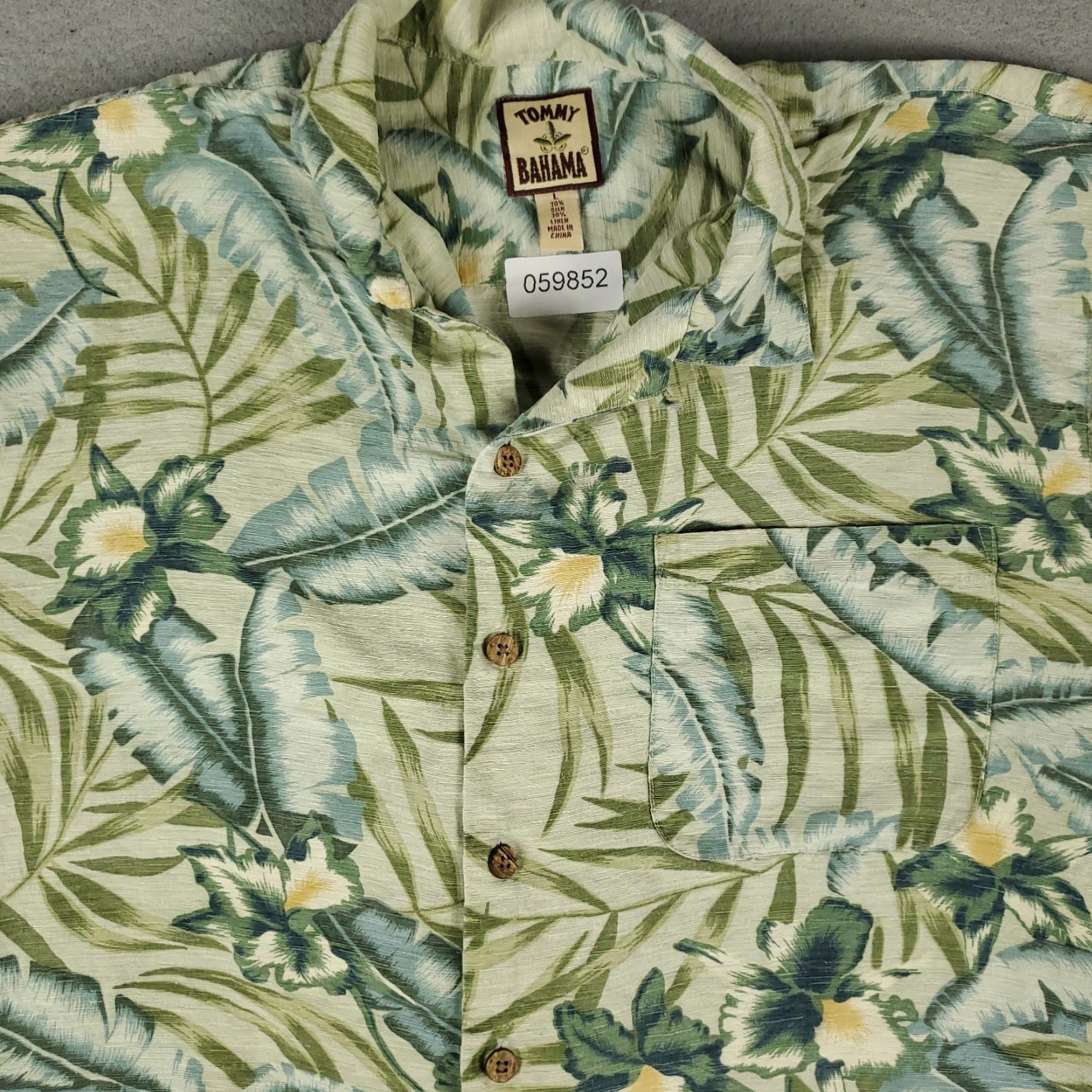 Tommy Bahama VINTAGE Tommy Bahama Shirt Mens Large Green Floral Silk Hawaiian Button Up Size US L / EU 52-54 / 3 - 2 Thumbnail