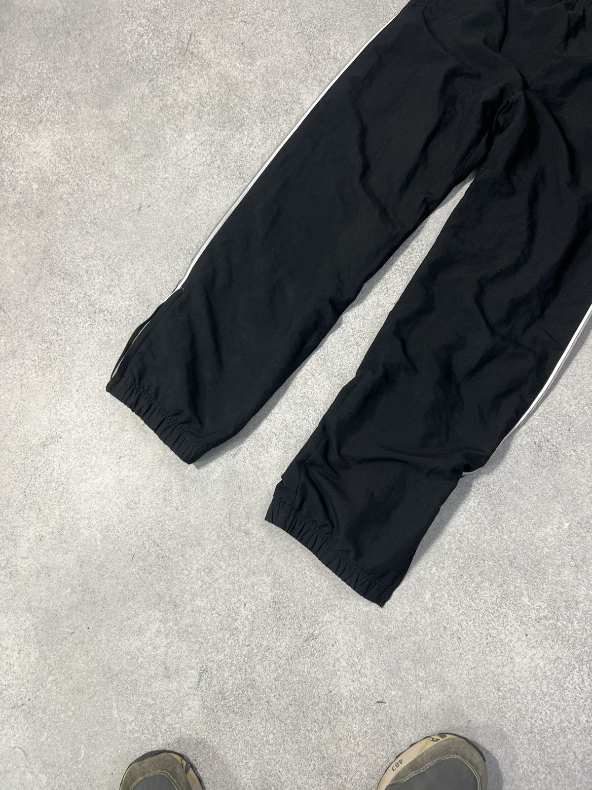 Nike Vintage Nike Track Pants Nylon Striped 00s Y2K Baggy Size US 34 / EU 50 - 4 Thumbnail