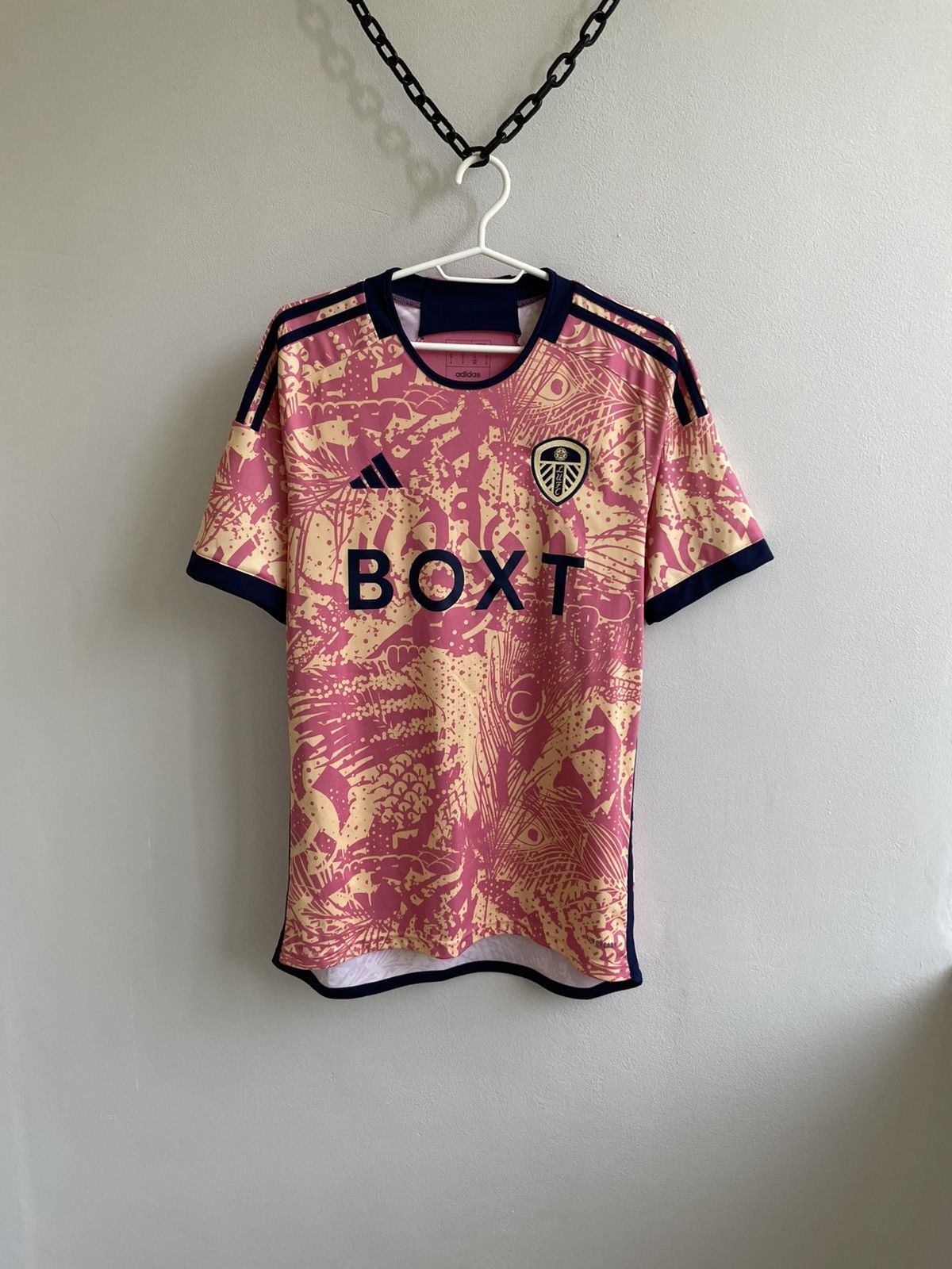 Vintage Leeds 2023 2024 Third Football Soccer Jersey Shirt HY3383 Size US M / EU 48-50 / 2 - 1 Thumbnail